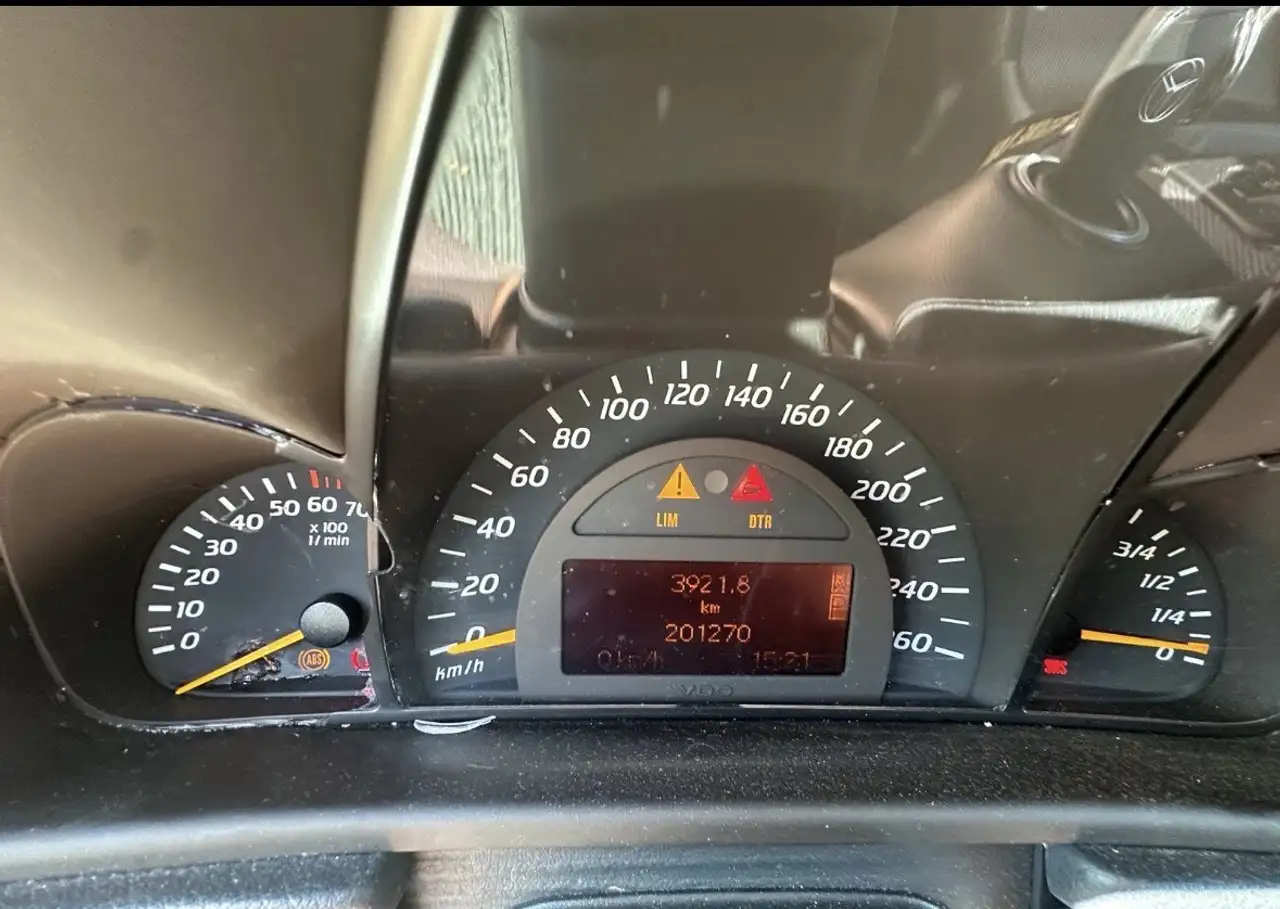Mercedes-Benz C 200 Kompressor Sportcoupe, foto 4