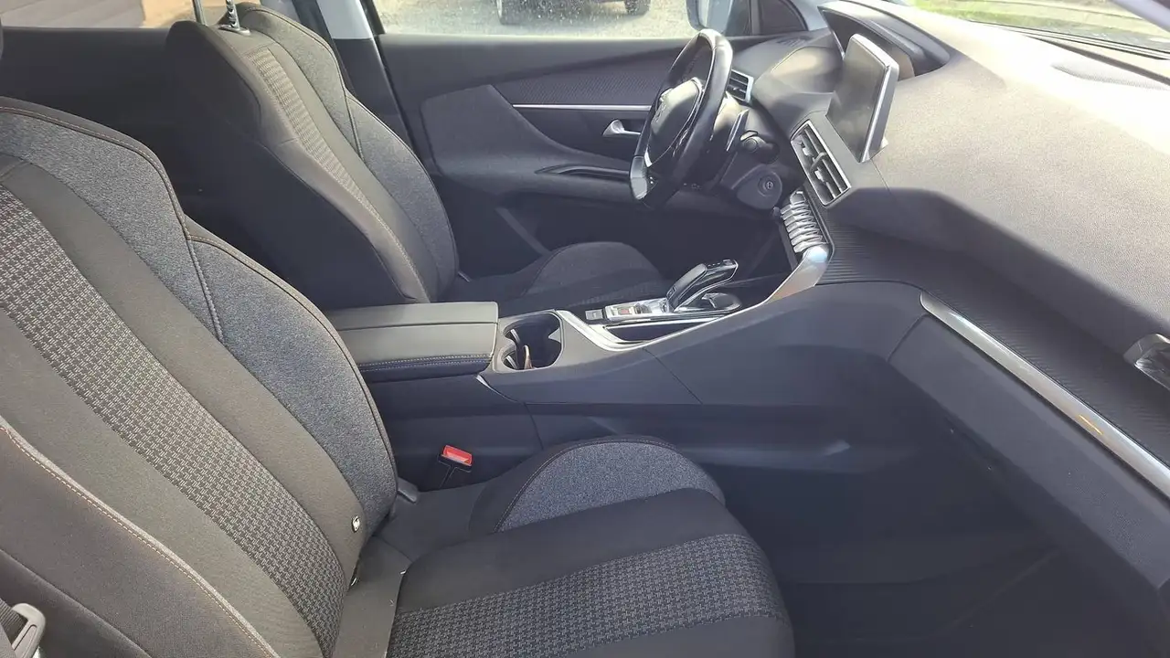 Peugeot 3008 3008 — photo 25