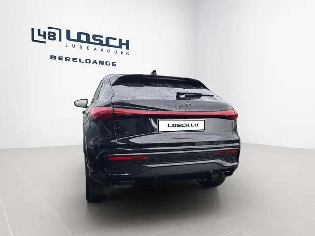 Audi Q5 view 7