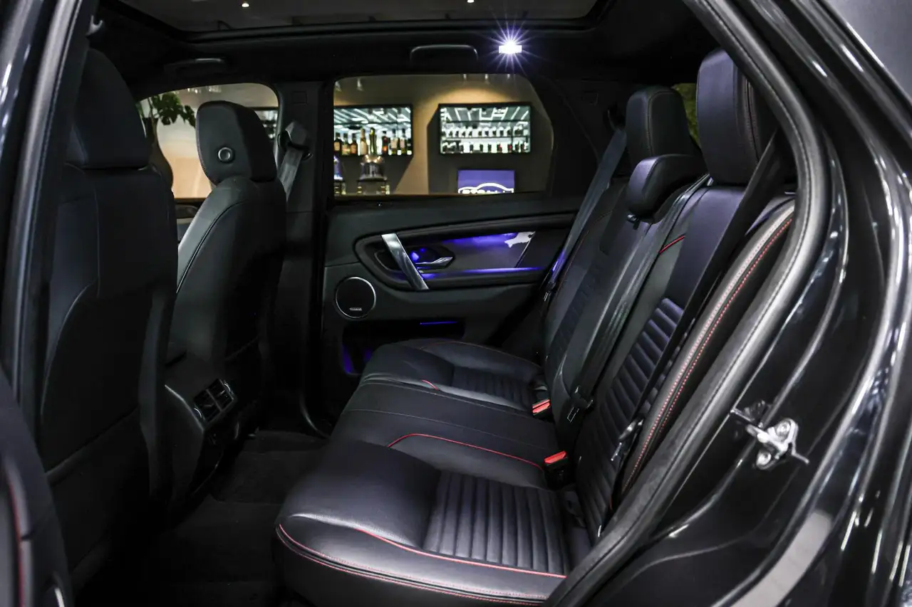 Land Rover Discovery Sport P300e 1.5 R-Dynamic HSE Pano Carplay Trekhaak, миниатюра 10