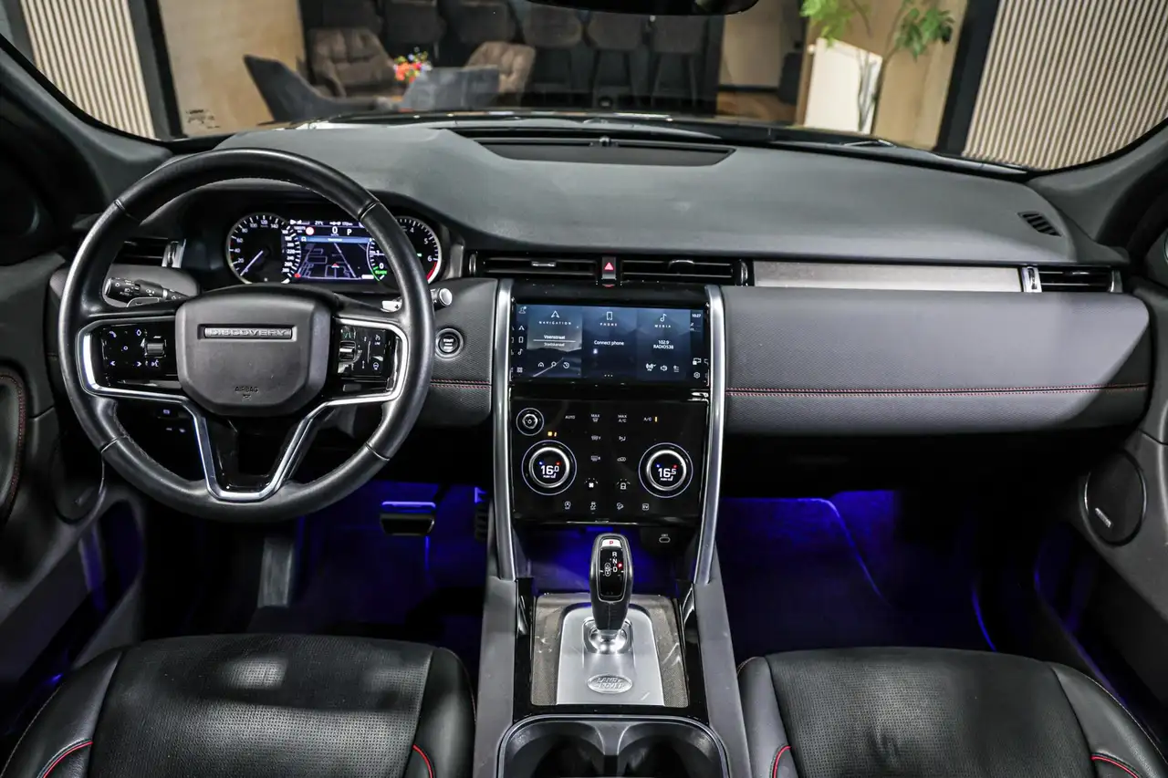 Land Rover Discovery Sport P300e 1.5 R-Dynamic HSE Pano Carplay Trekhaak, миниатюра 2