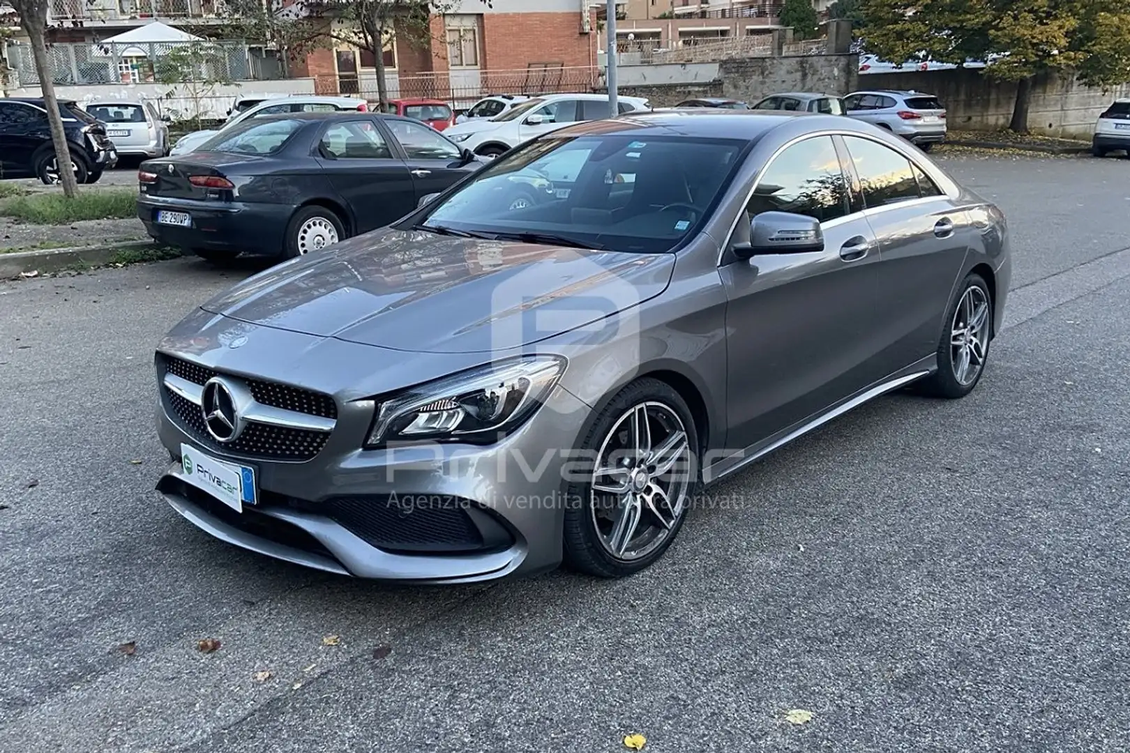Mercedes-Benz CLA 200 CLA 200 d Automatic Premium Argent - 1