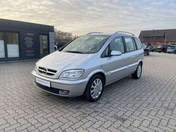 A Njoy 1.8 Automatik Style-Paket 7-Sitzer