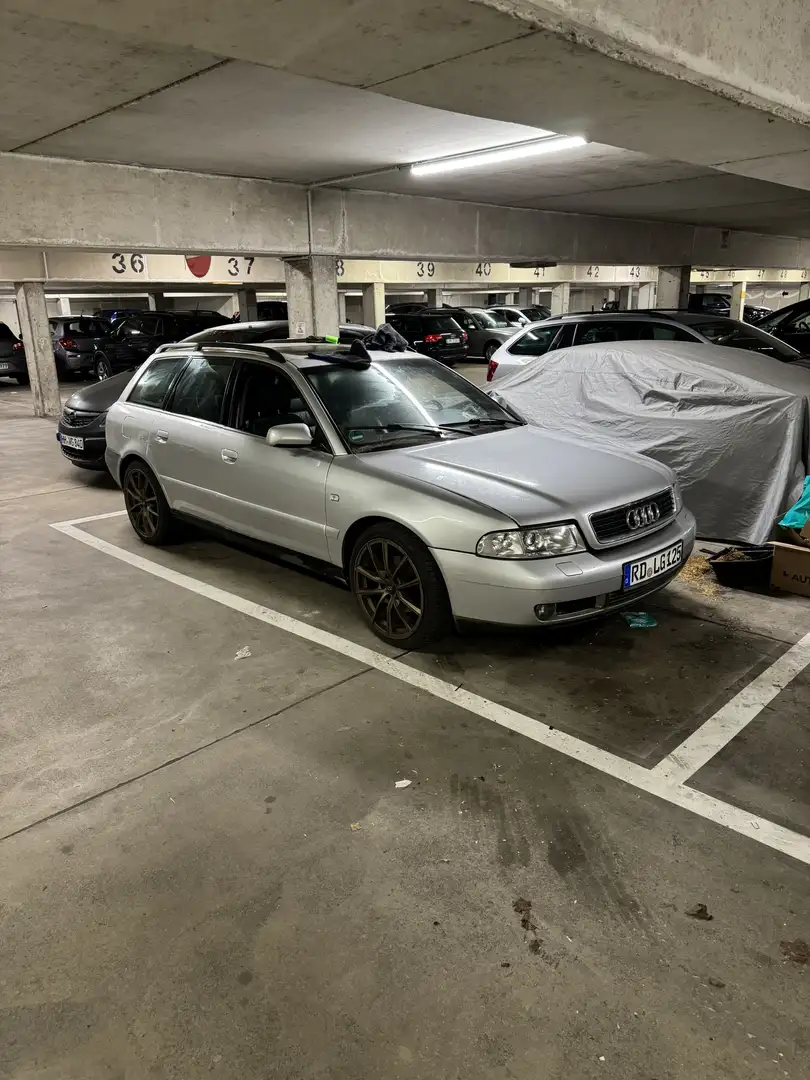Audi A4 Avant 2.8 - 1