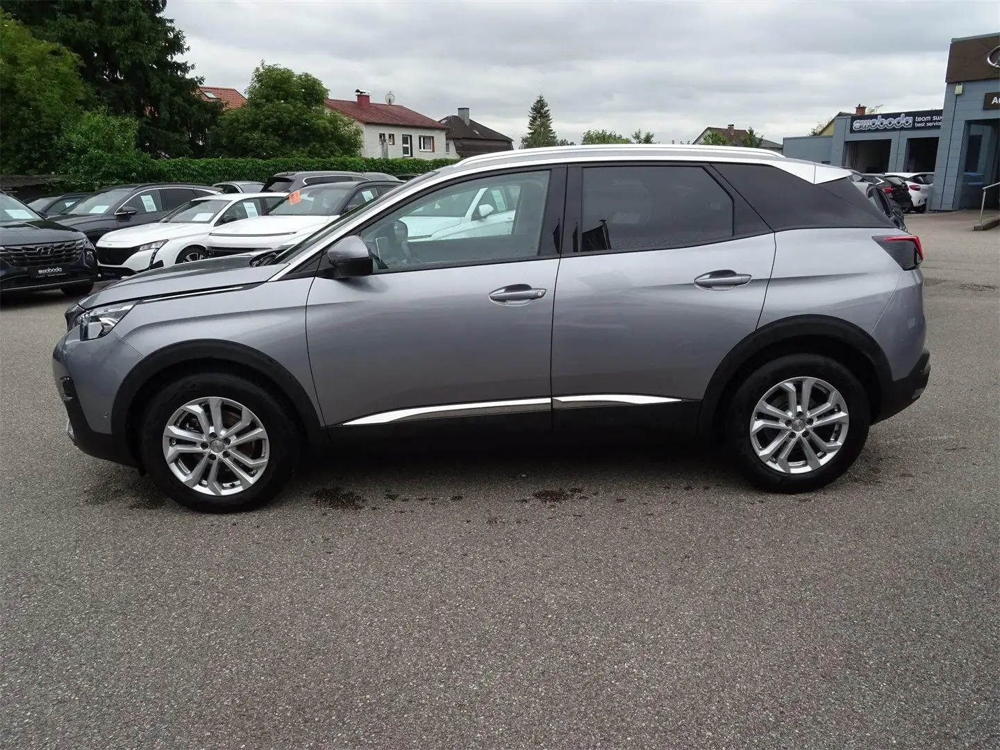 Peugeot 3008 BlueHDi 130 S&S EAT8 Allure Gris - 2