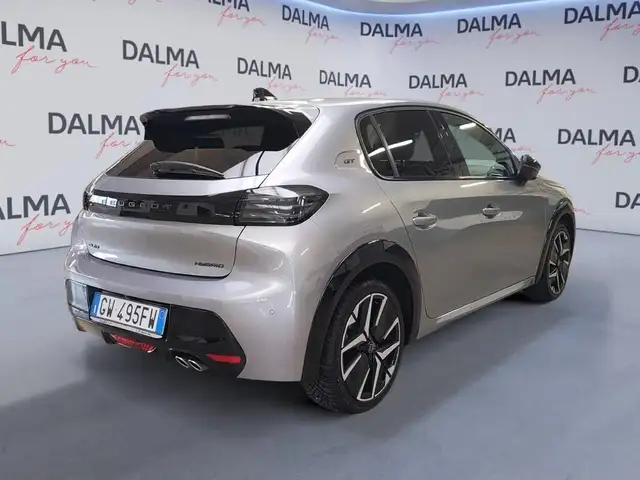 Peugeot 208 view 5