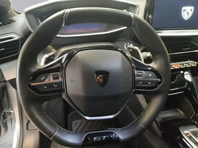 Peugeot 208 view 12