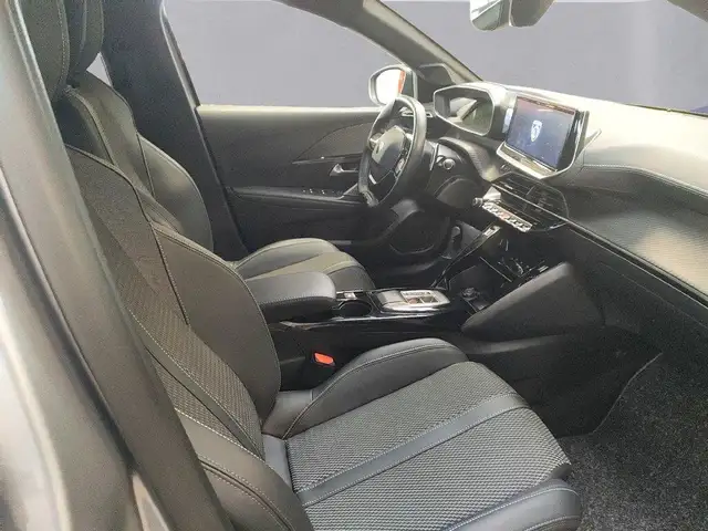Peugeot 208 view 14