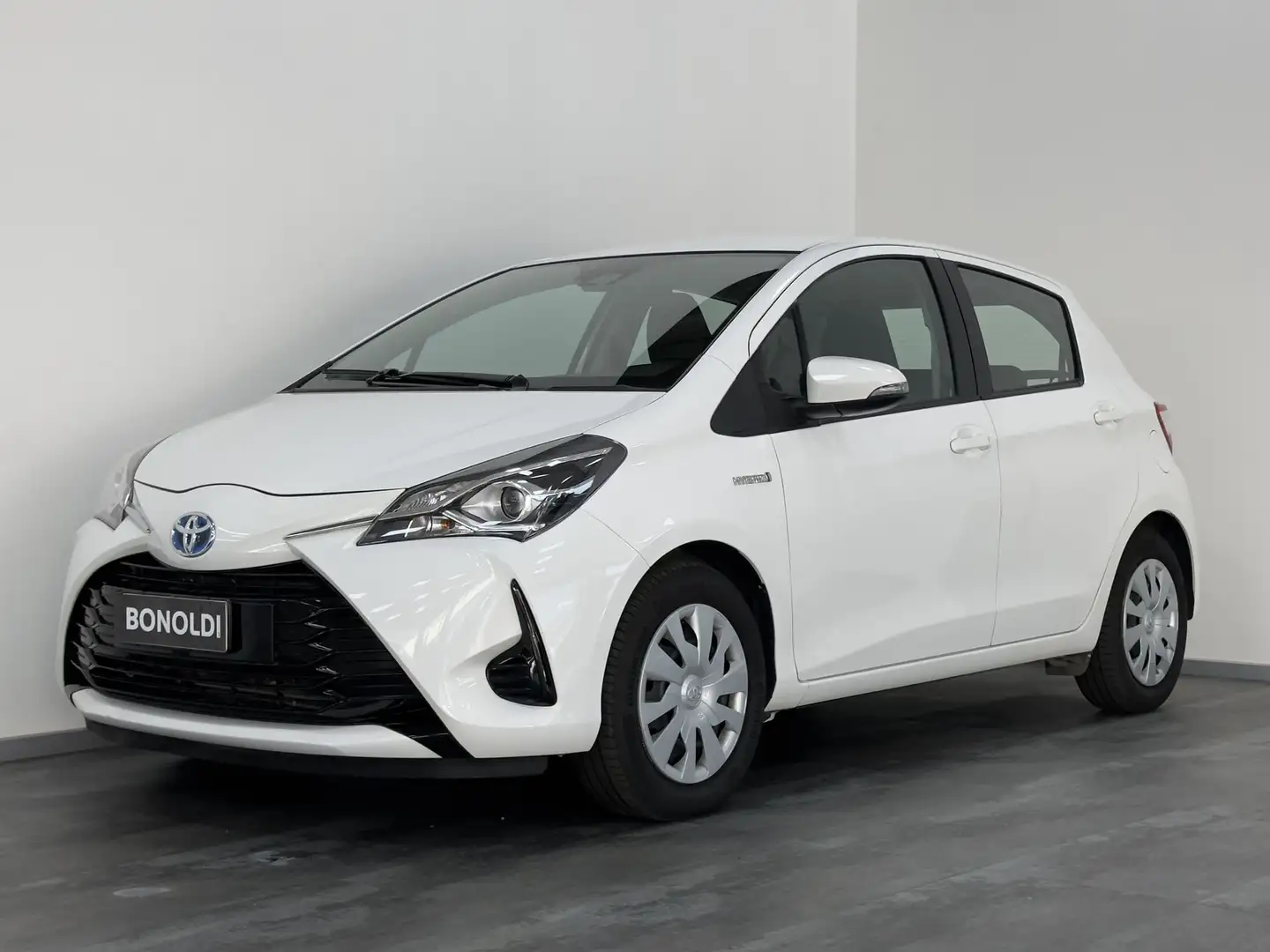 Toyota Yaris 1.5 Hybrid 5 porte Cool Wit - 1