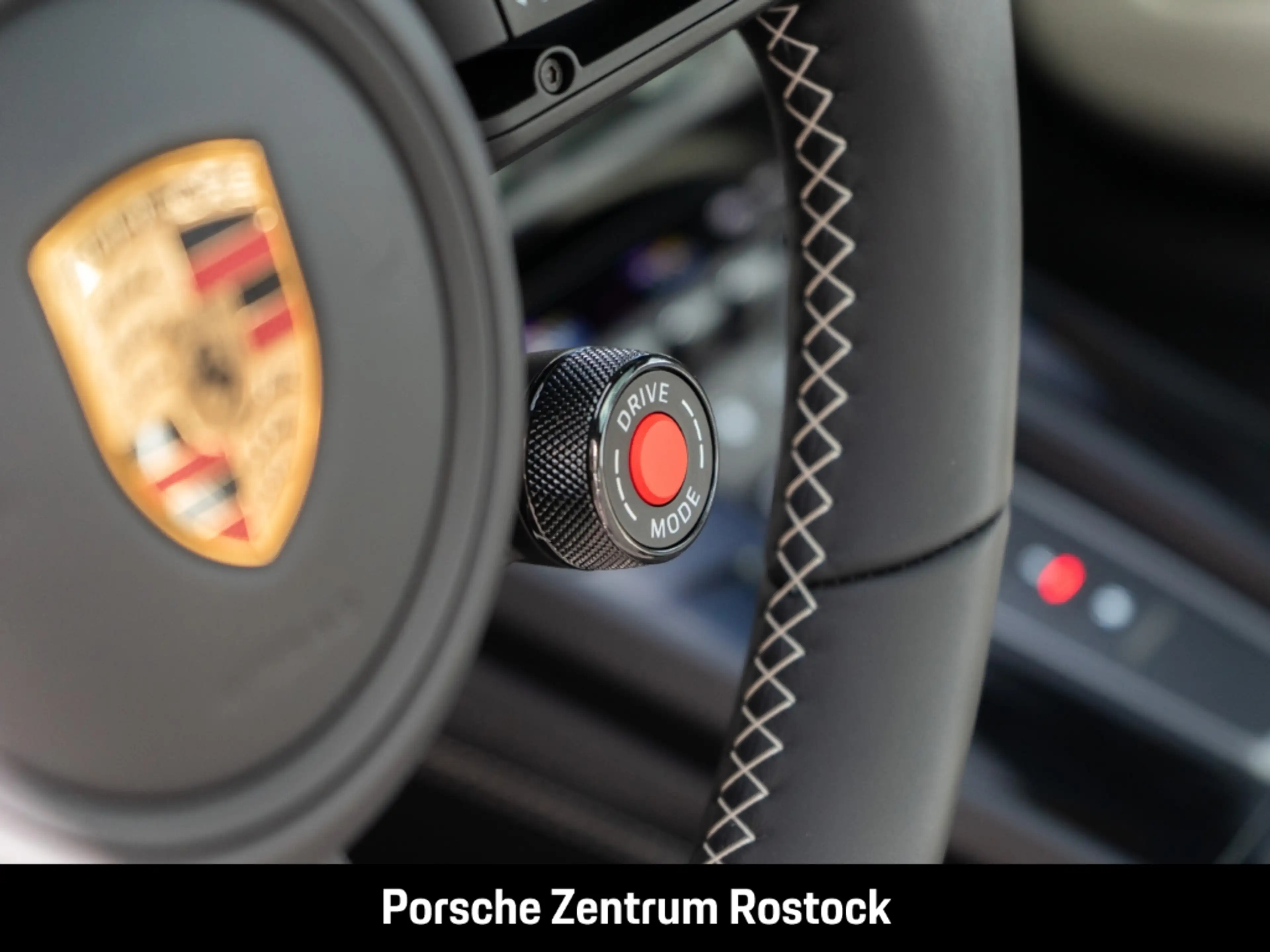 Porsche 992 -2 (911) Carrera GTS — photo 14