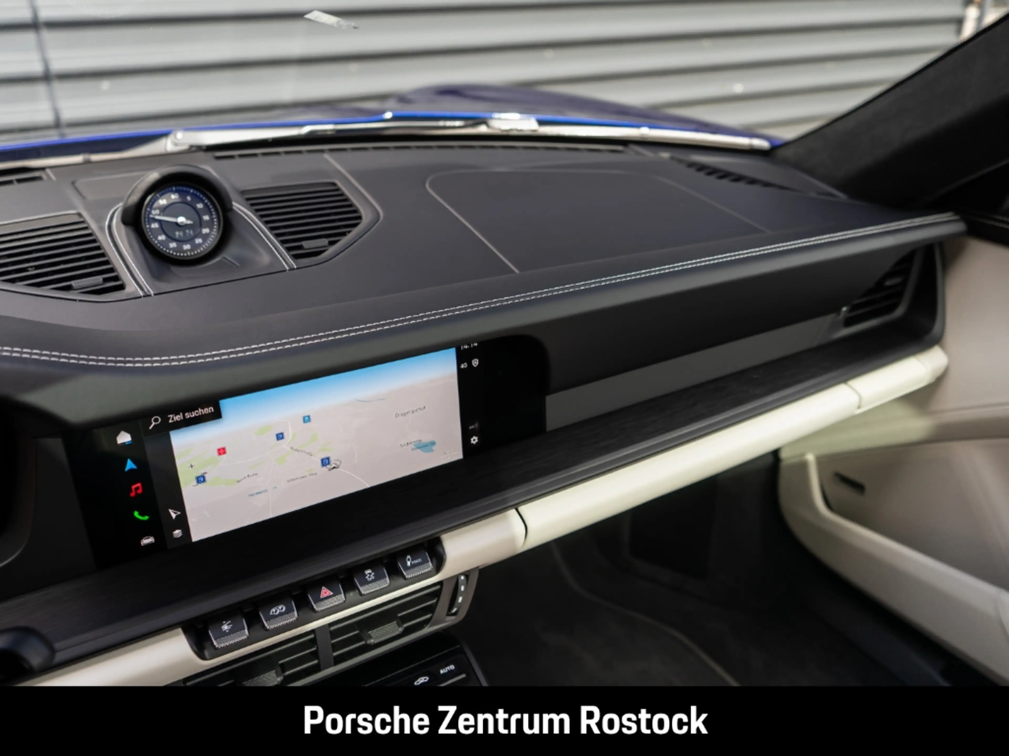 Porsche 992 -2 (911) Carrera GTS — photo 10