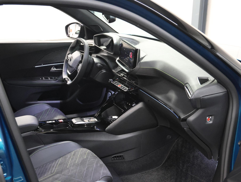 Peugeot e-2008 EV GT Avantage 54 kWh | 1ste eigenaar | AppleCarPl — photo 8
