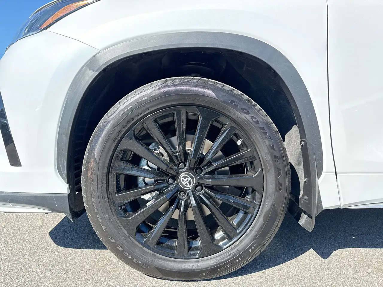 Toyota Highlander снимка Toyota Highlander