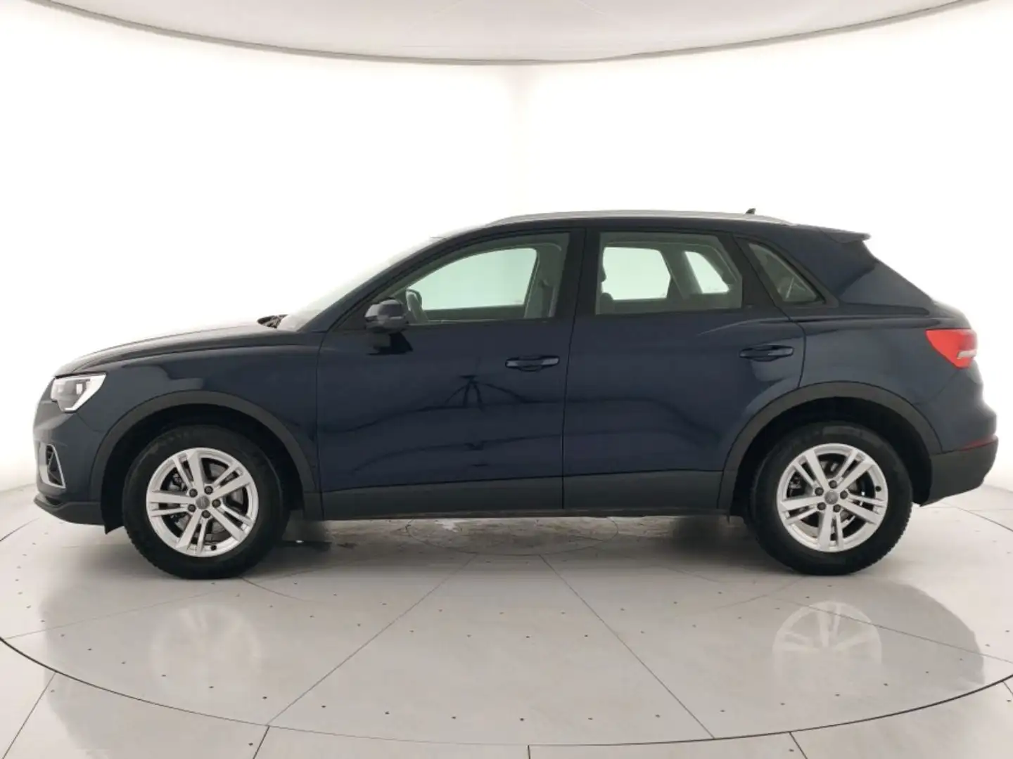Audi Q3 35 2.0 TDI 150CV Business S-Tronic Blau - 2