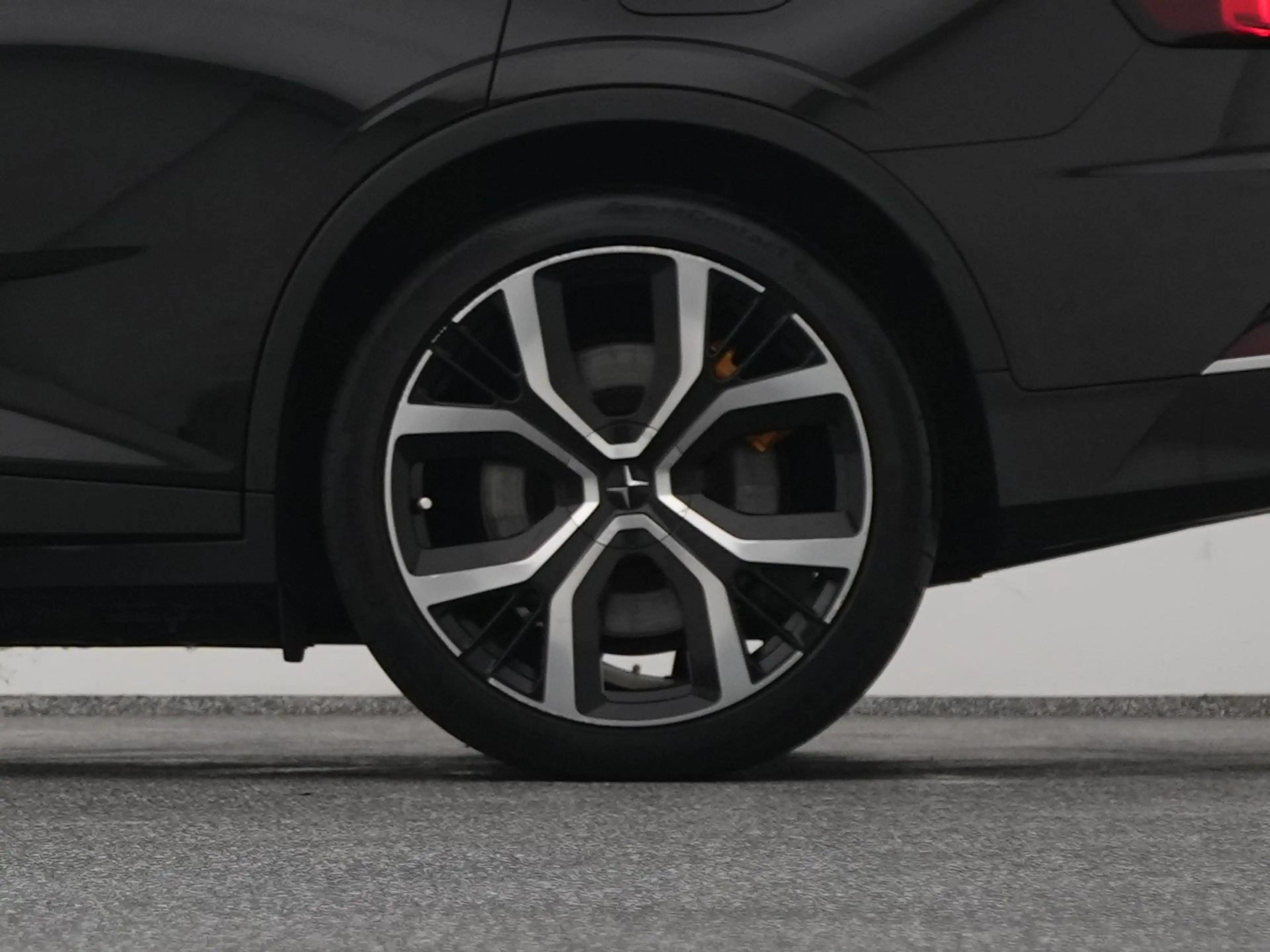 Polestar 2 Long Range Dual Motor Launch Edition 78kWh | PERFO — photo 41