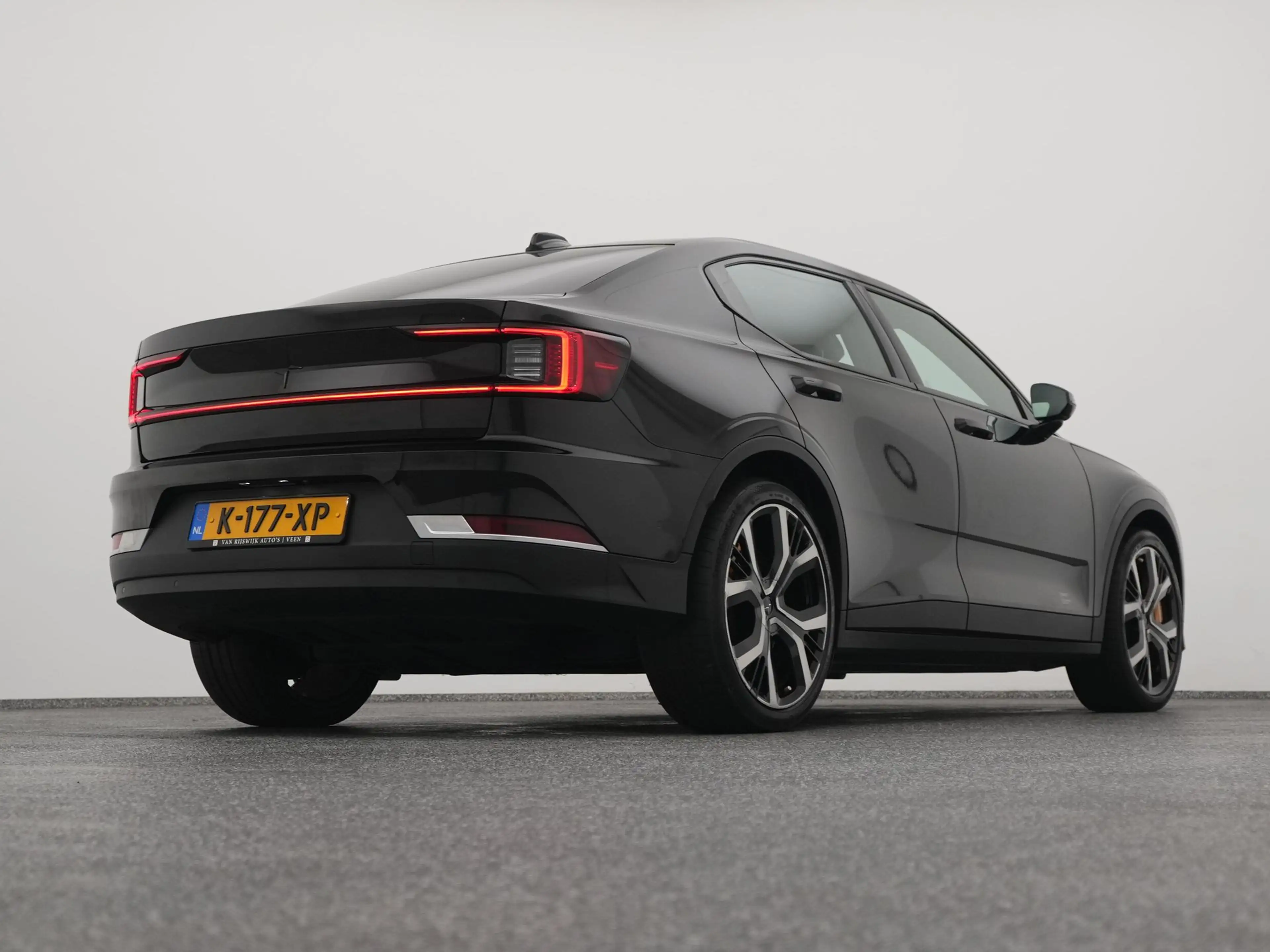 Polestar 2 Long Range Dual Motor Launch Edition 78kWh | PERFO — photo 17