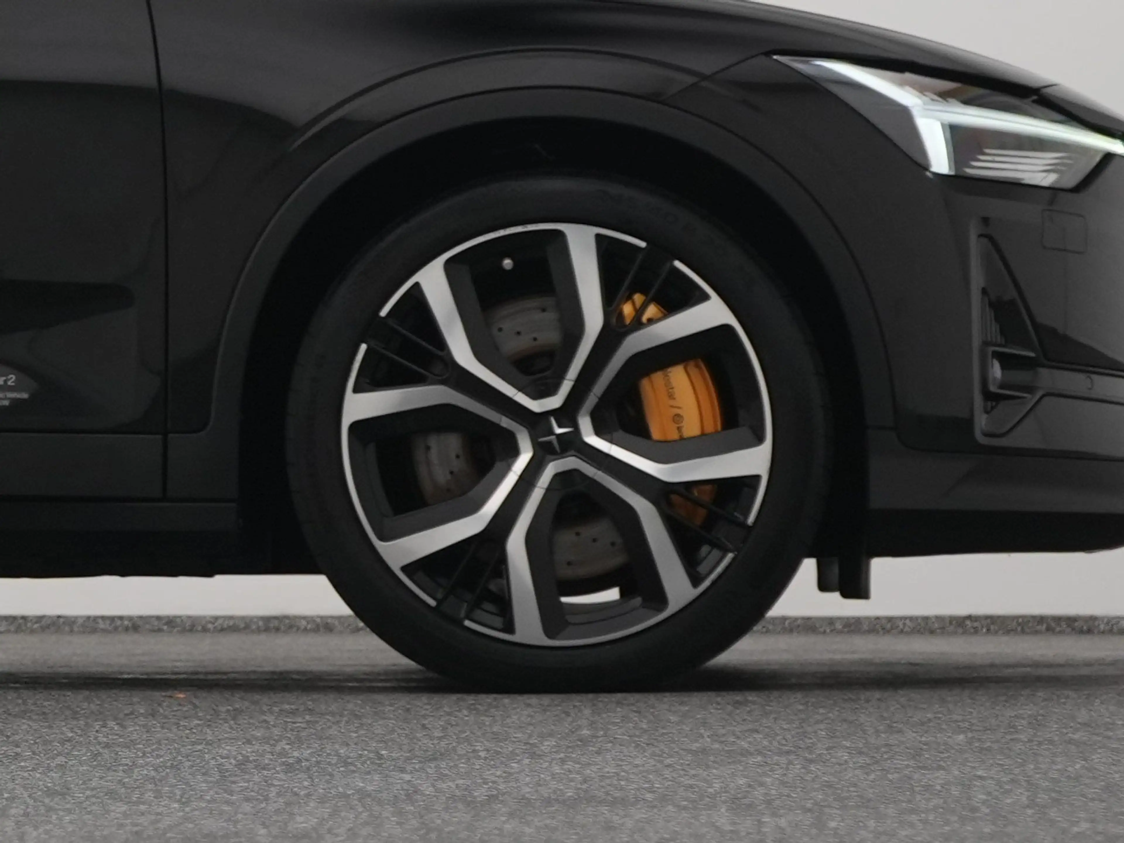 Polestar 2 Long Range Dual Motor Launch Edition 78kWh | PERFO — photo 43