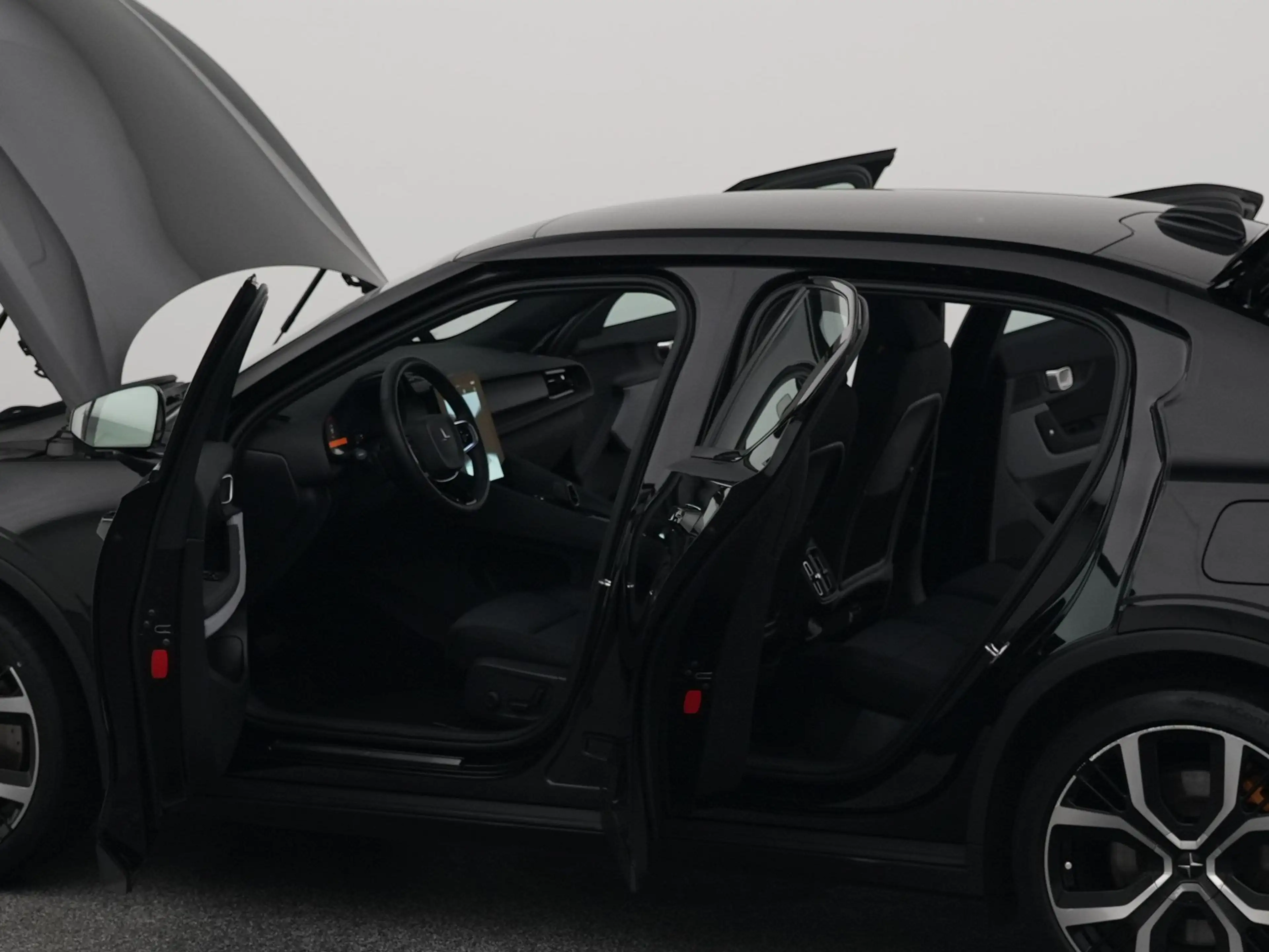 Polestar 2 Long Range Dual Motor Launch Edition 78kWh | PERFO — photo 34