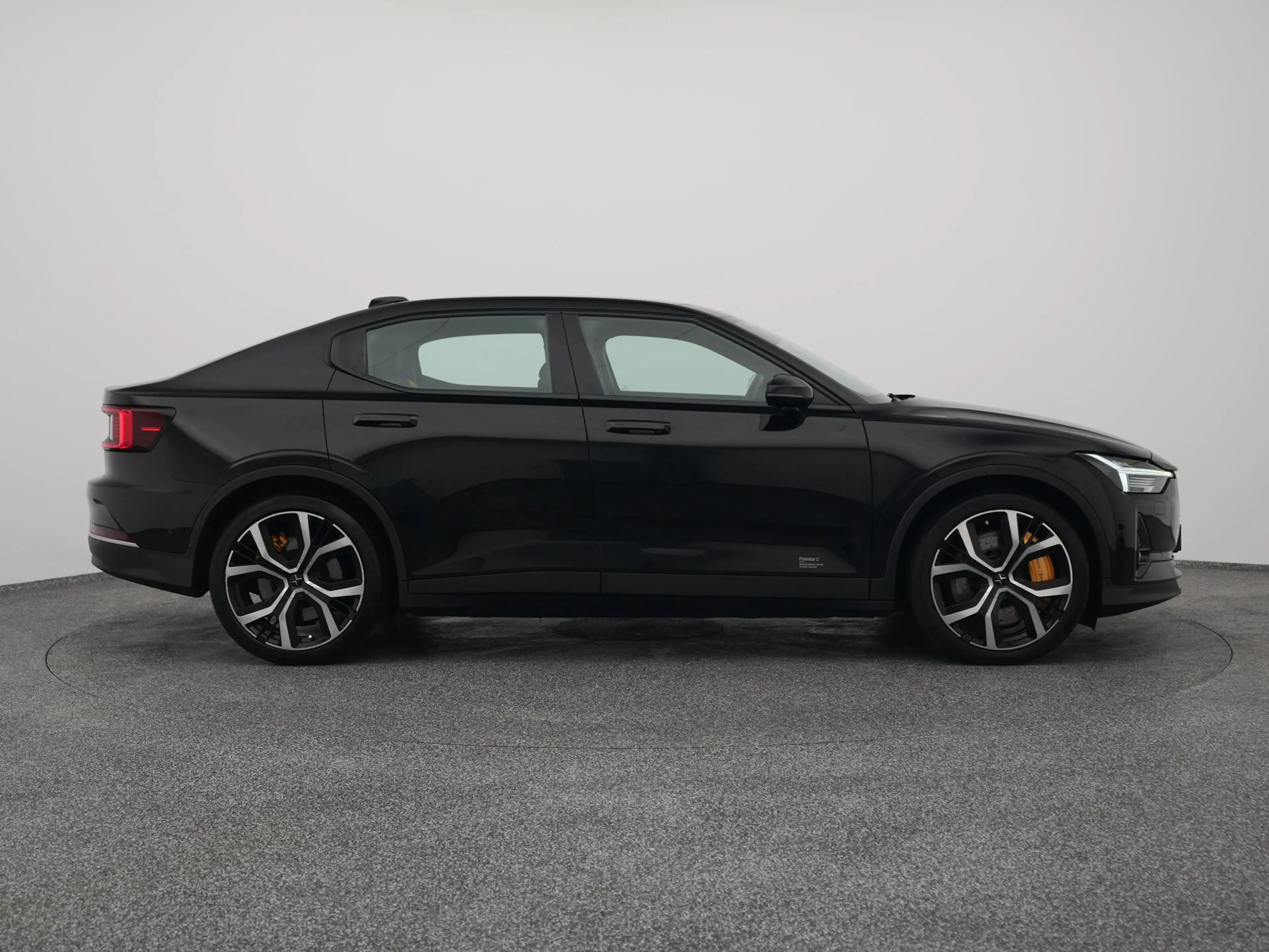 Polestar 2 Long Range Dual Motor Launch Edition 78kWh | PERFO — photo 15