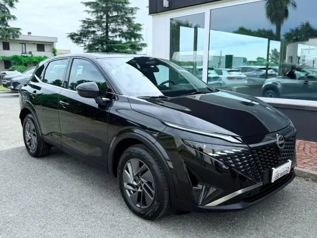 Nissan Qashqai view 5