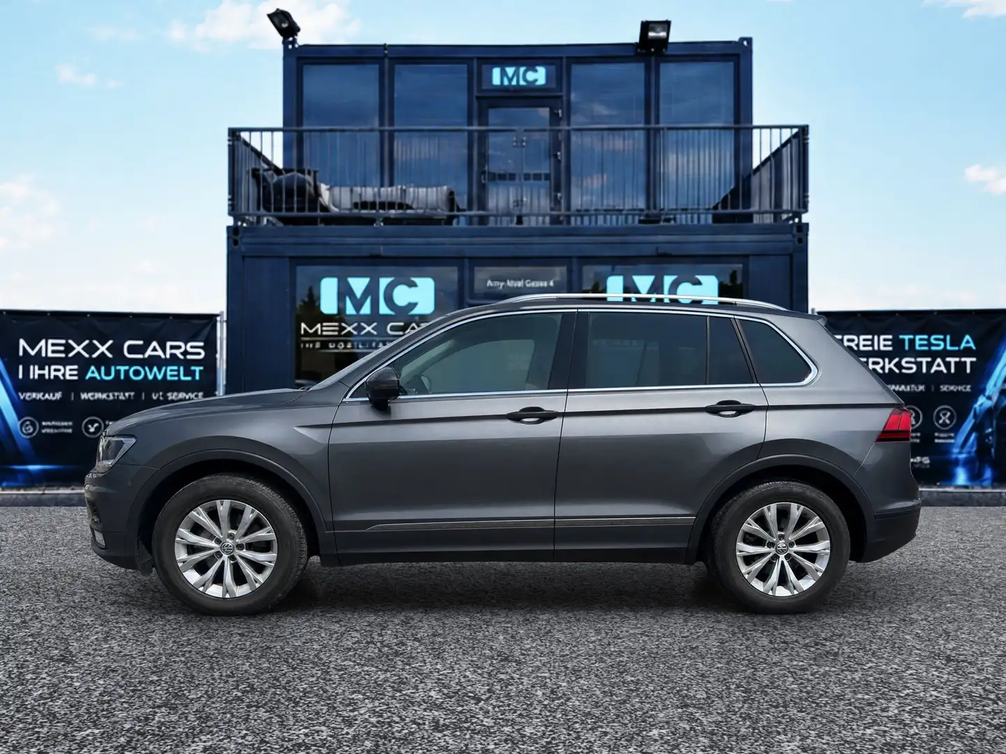 Volkswagen Tiguan 1.4 TSI Comfortline | 1.BESITZ | SHZ | PDC | 17" Grau - 2