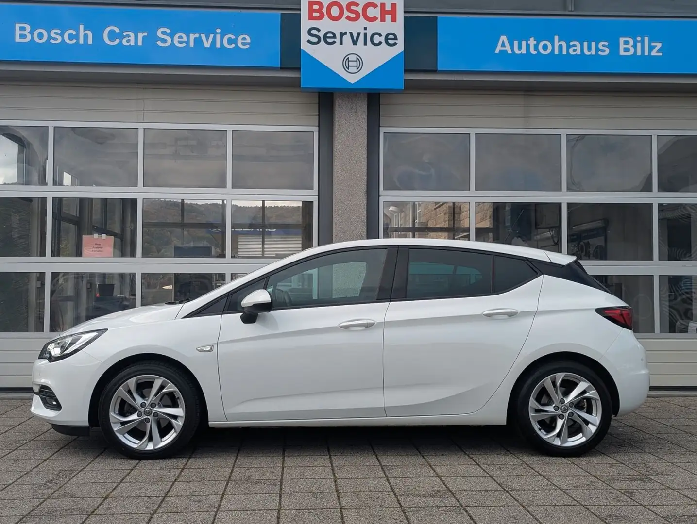 Opel Astra K Lim.  GS Line*Kamera*Navi*SHZ*Spurhalte Weiß - 2
