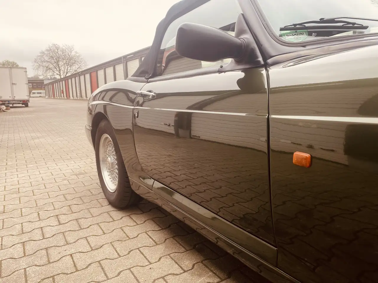 MG RV8, foto 3