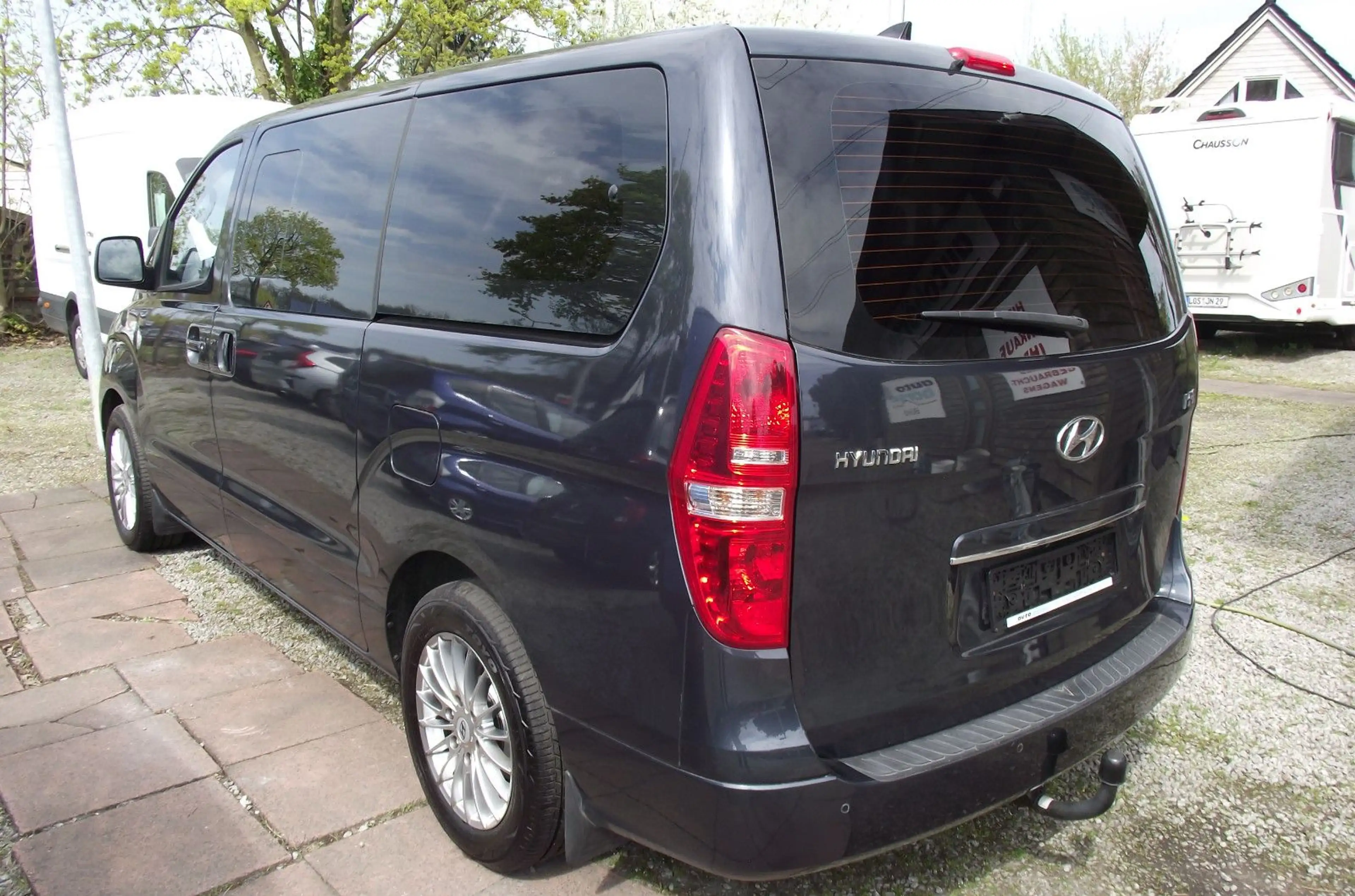 Hyundai H-1 Travel Trend  Automatik , Navi ,Standheizung — photo 3
