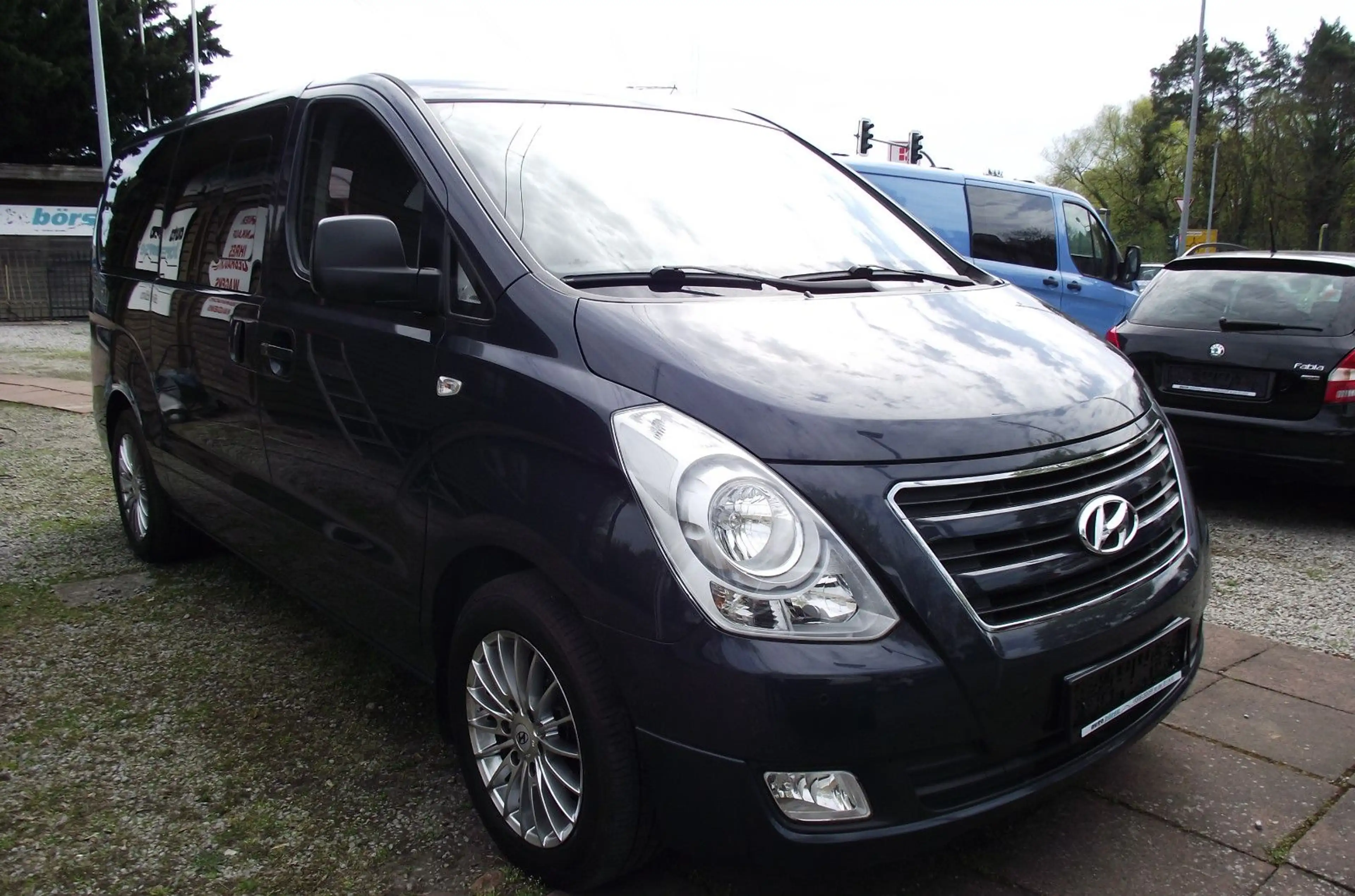 Hyundai H-1 Travel Trend  Automatik , Navi ,Standheizung — photo 4