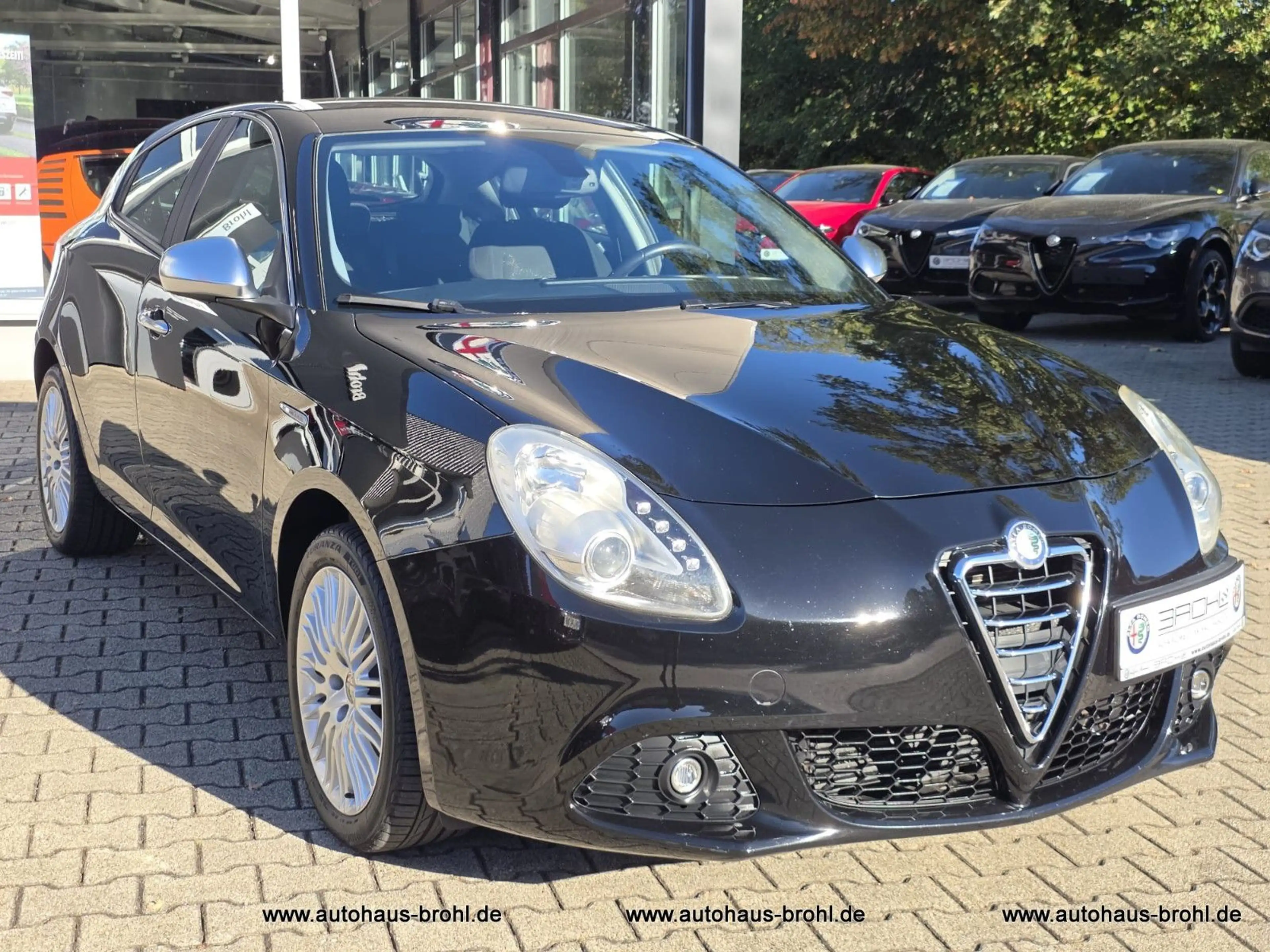 Alfa Romeo Giulietta Turismo 120PS — photo 2