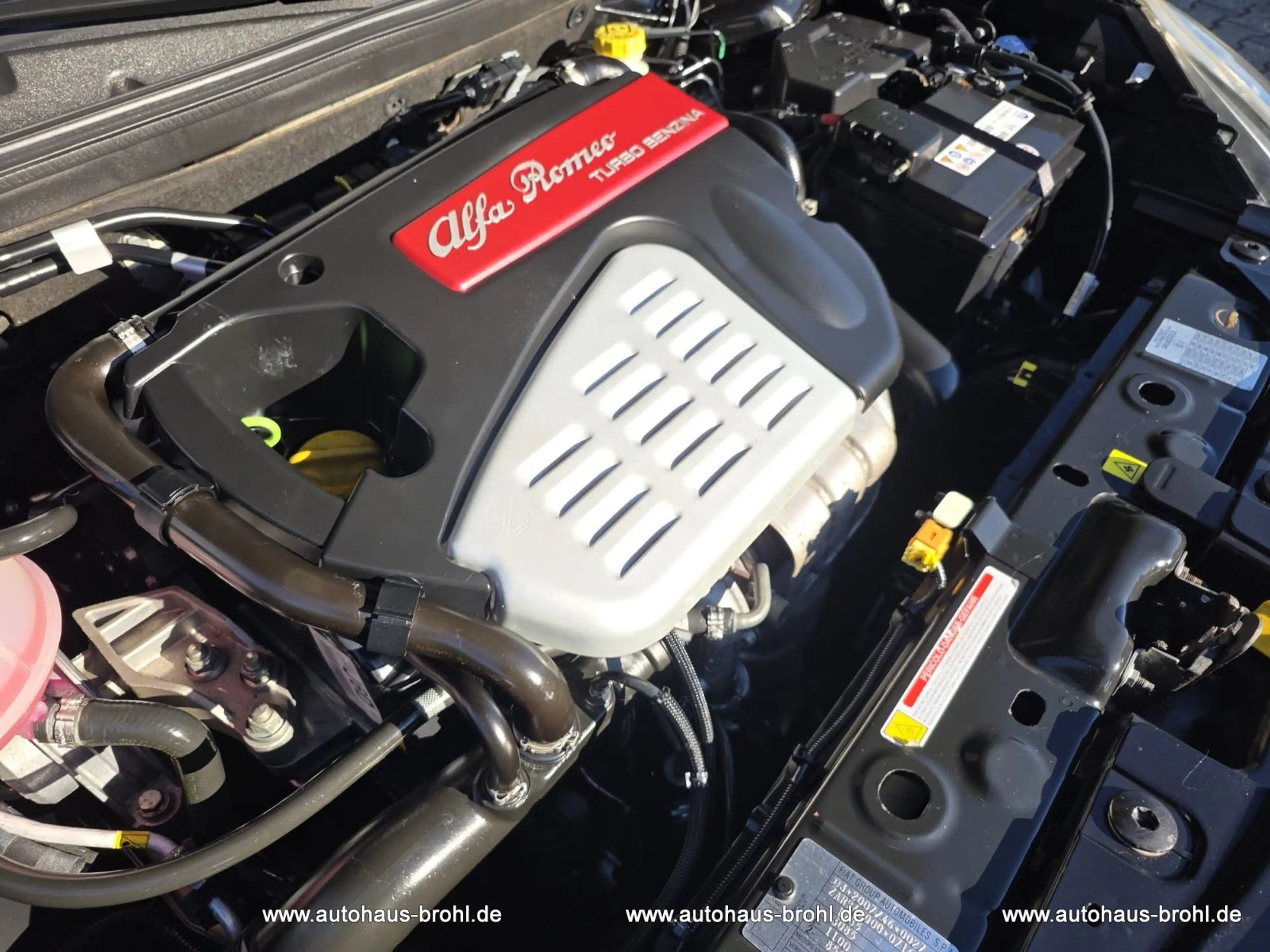 Alfa Romeo Giulietta Turismo 120PS — photo 15