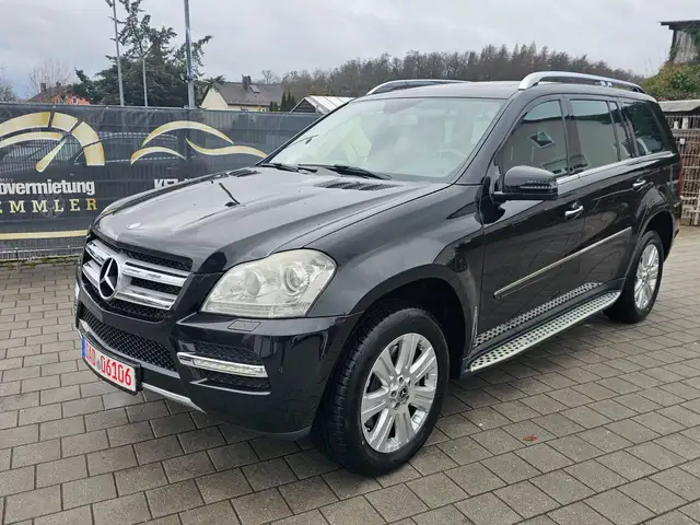 Mercedes-Benz GL 450 GL 450 CDI 4Matic (164.828) / 7 Sitzer / TOP