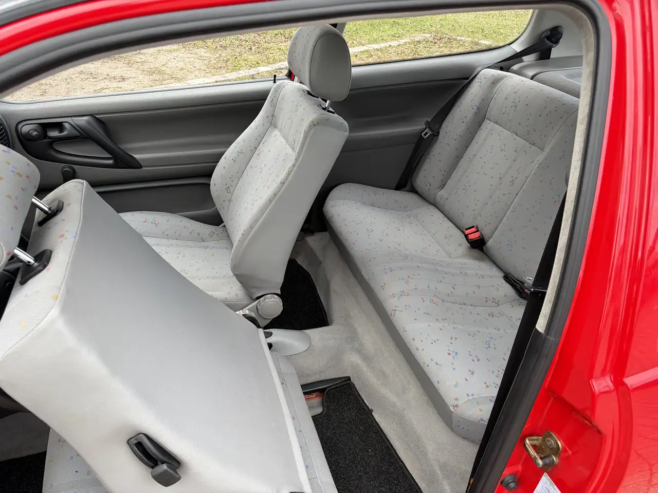 Volkswagen Polo Basis, foto 8