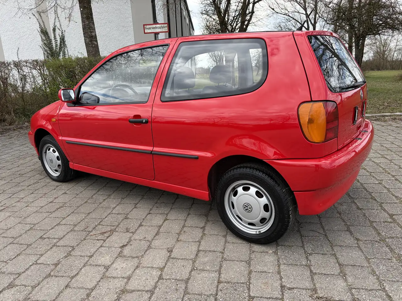 Volkswagen Polo Basis, foto 2
