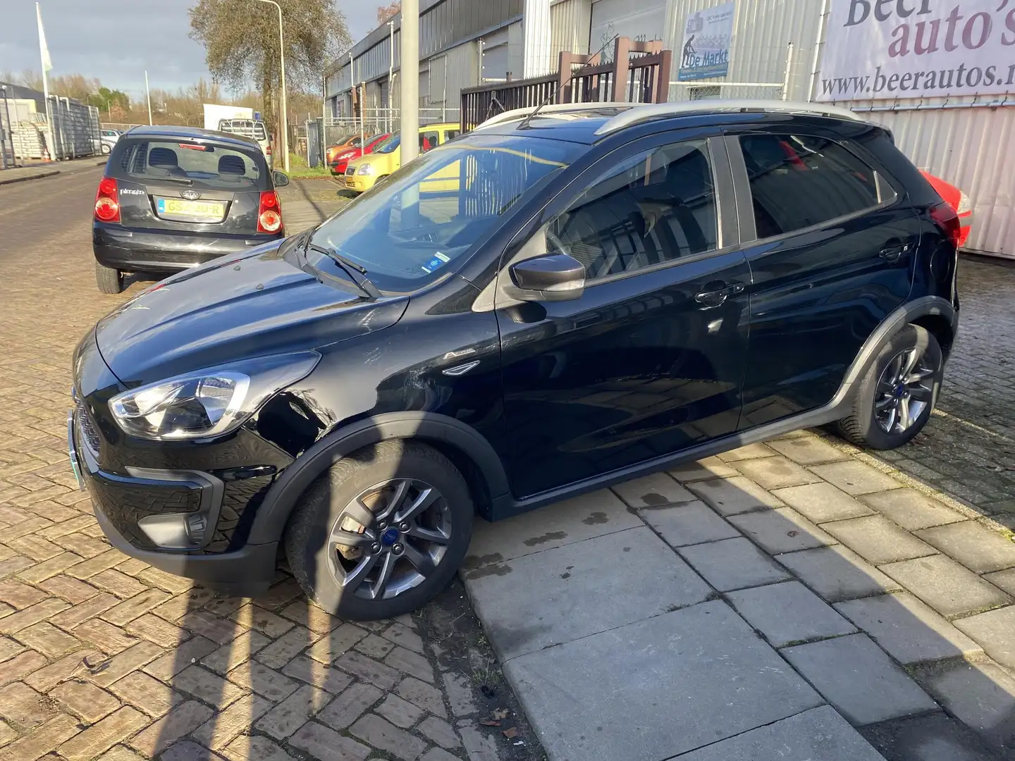 Ford Ka/Ka+ 1.2 ACTIVE Noir - 1