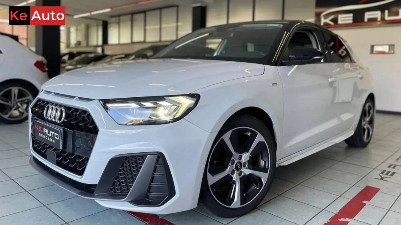 Audi A1 Sportback 30 1.0tfsi adrenalin 110cv Manuale