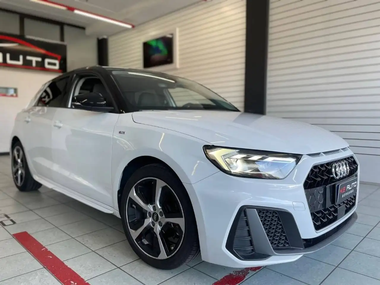 Audi A1 Sportback 30 1.0tfsi adrenalin 110cv Manuale, миниатюра 4
