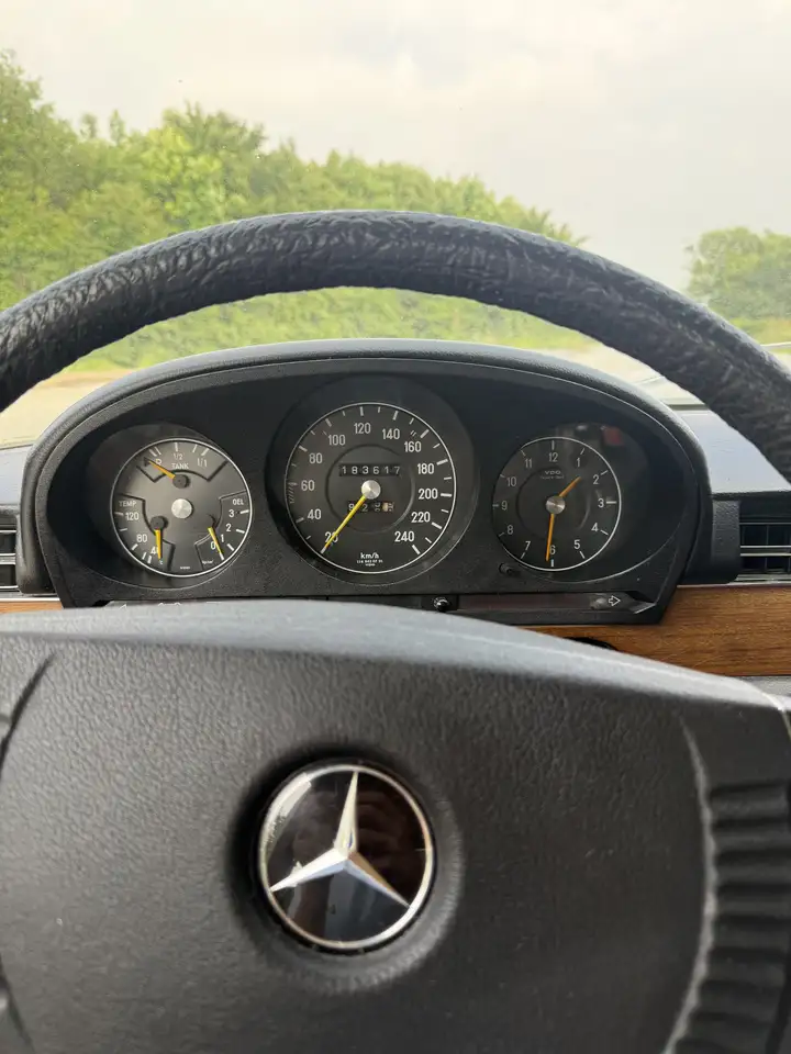 Mercedes-Benz 450 W116, foto 12