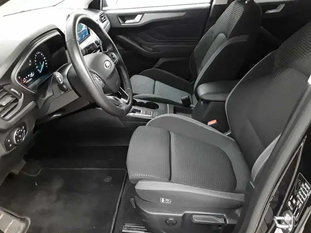 Ford Focus view 7