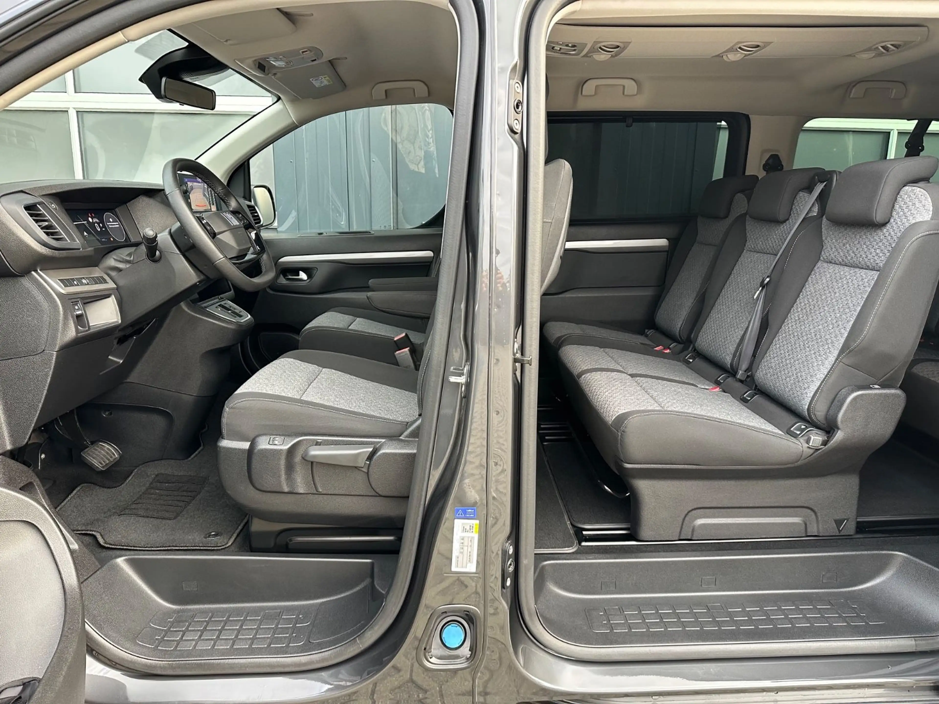 Fiat Ulysse 180 BlueHDi L3°8-Sitze°AHK°Navi°LED — photo 8