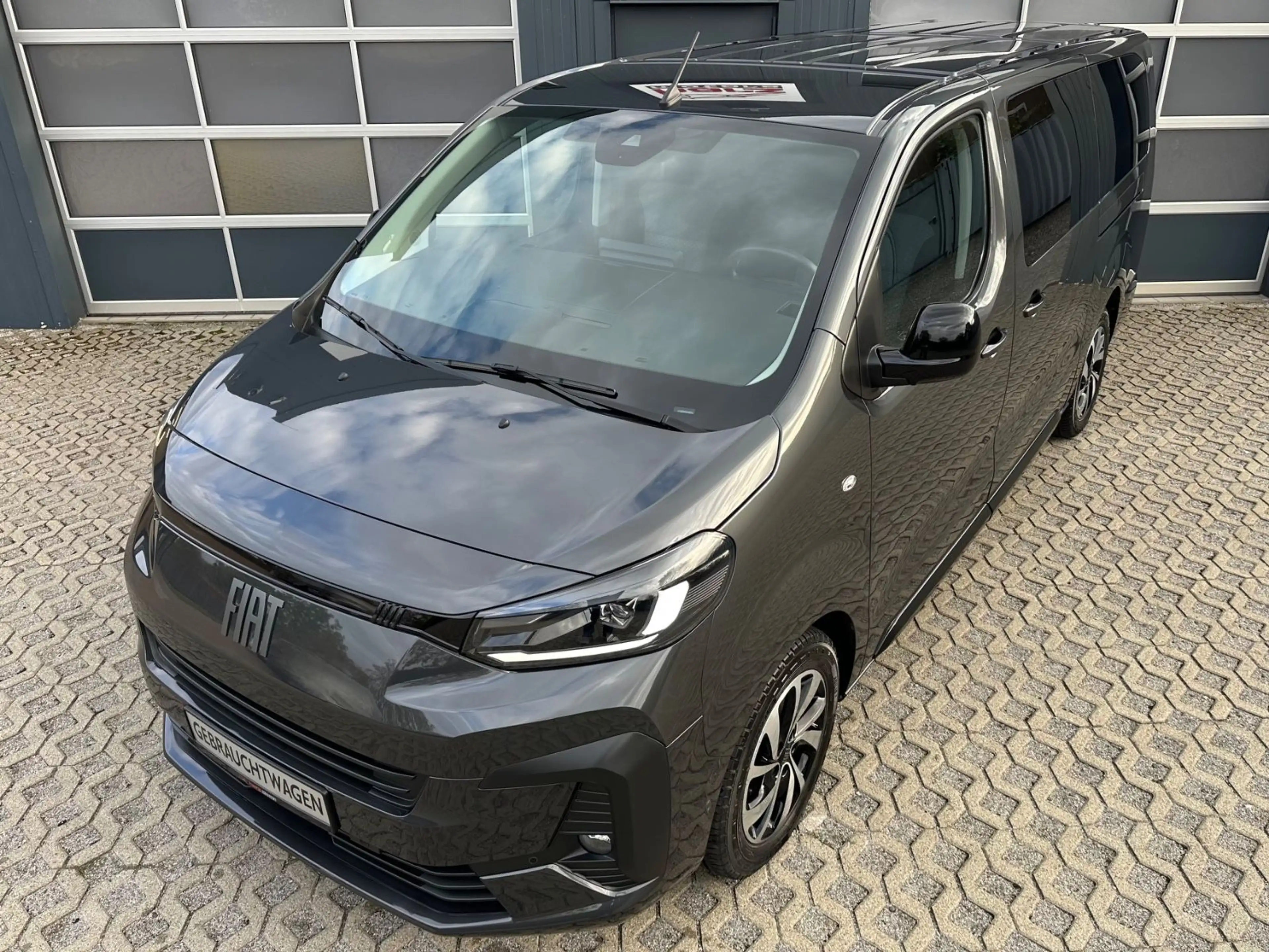 Fiat Ulysse 180 BlueHDi L3°8-Sitze°AHK°Navi°LED — photo 3