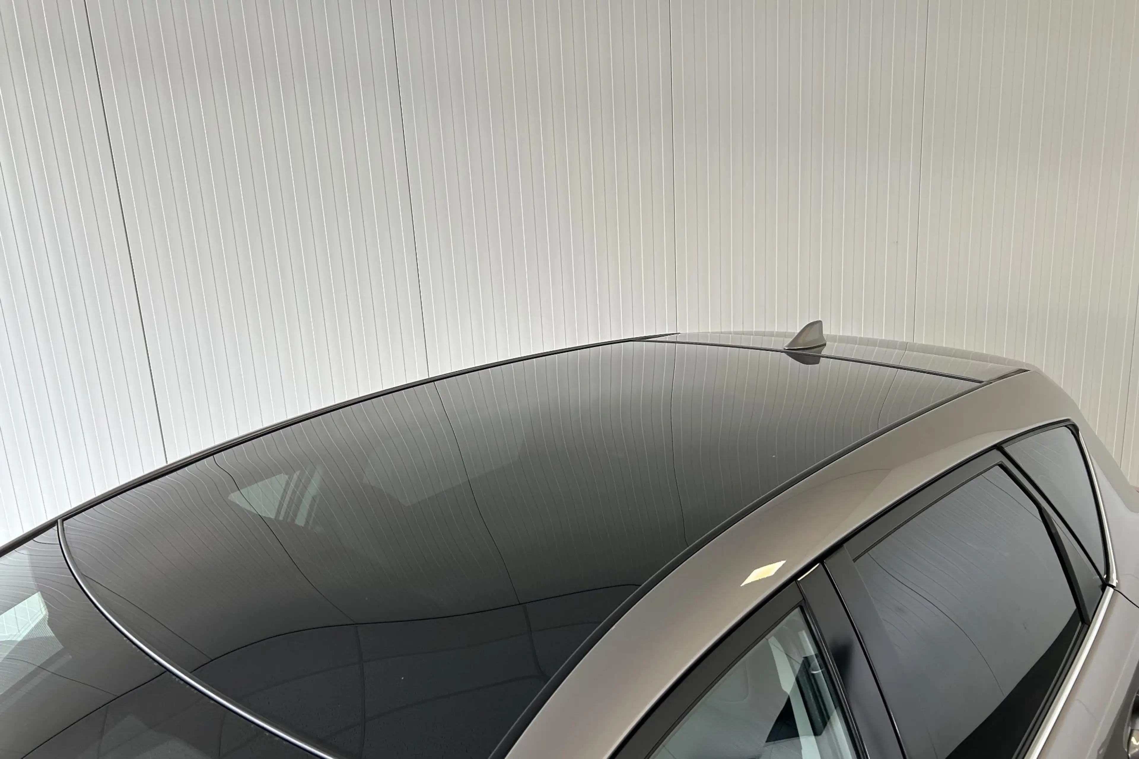 Toyota Auris 1.8 Hybrid Trend — photo 4