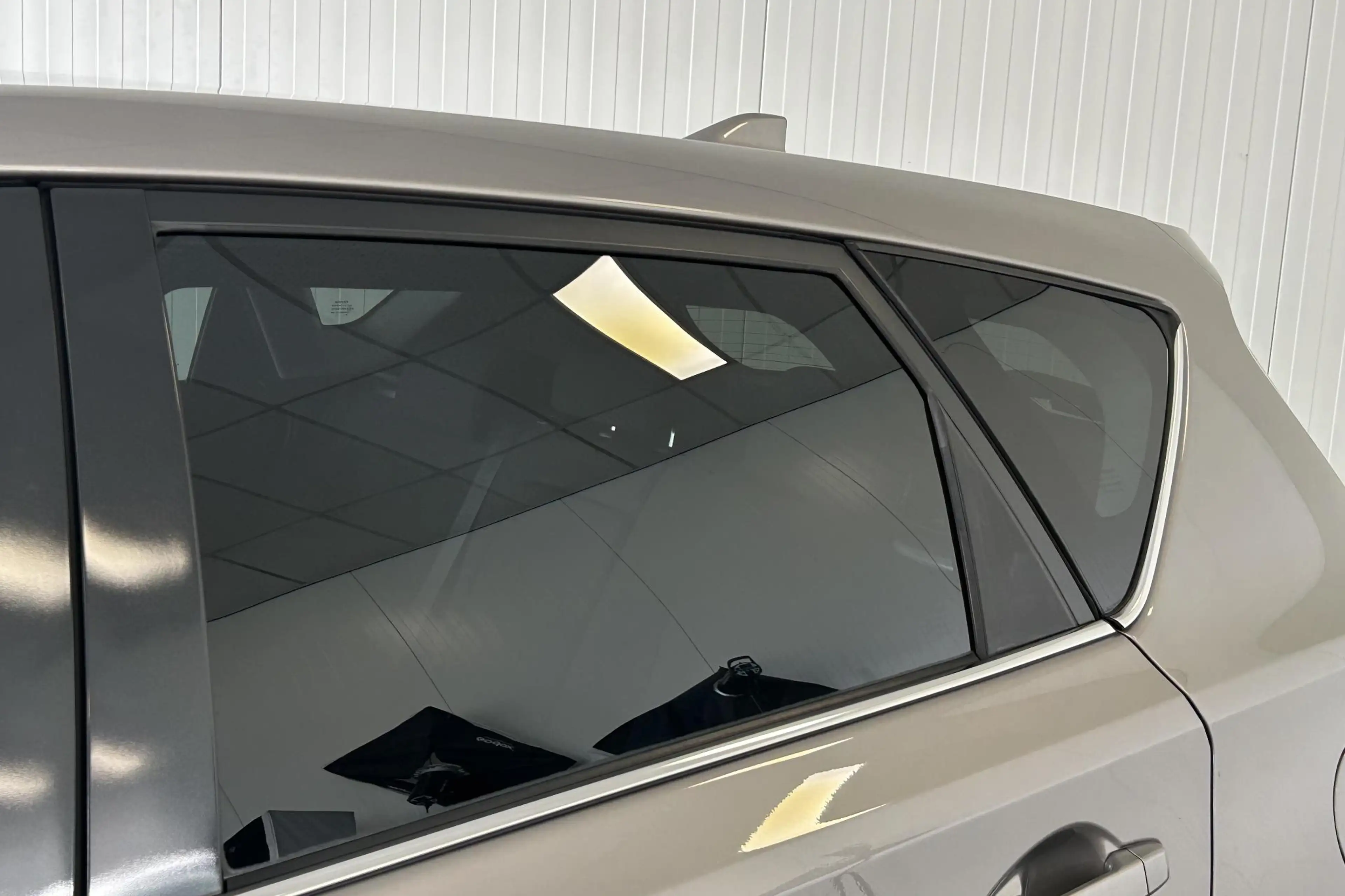 Toyota Auris 1.8 Hybrid Trend — photo 7