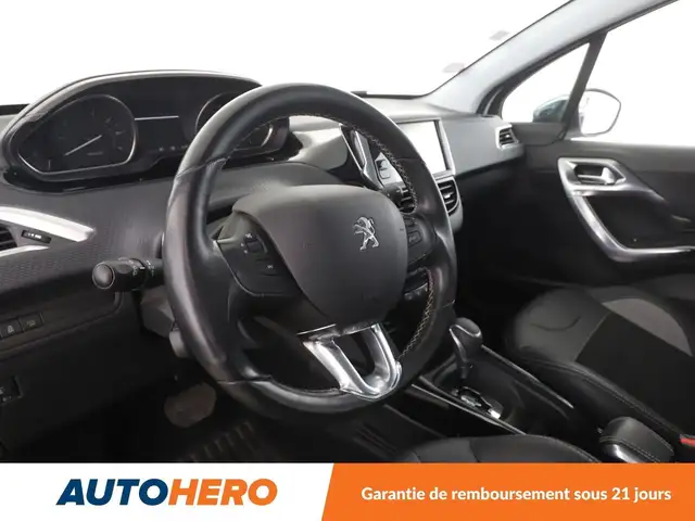 Peugeot 2008 view 11