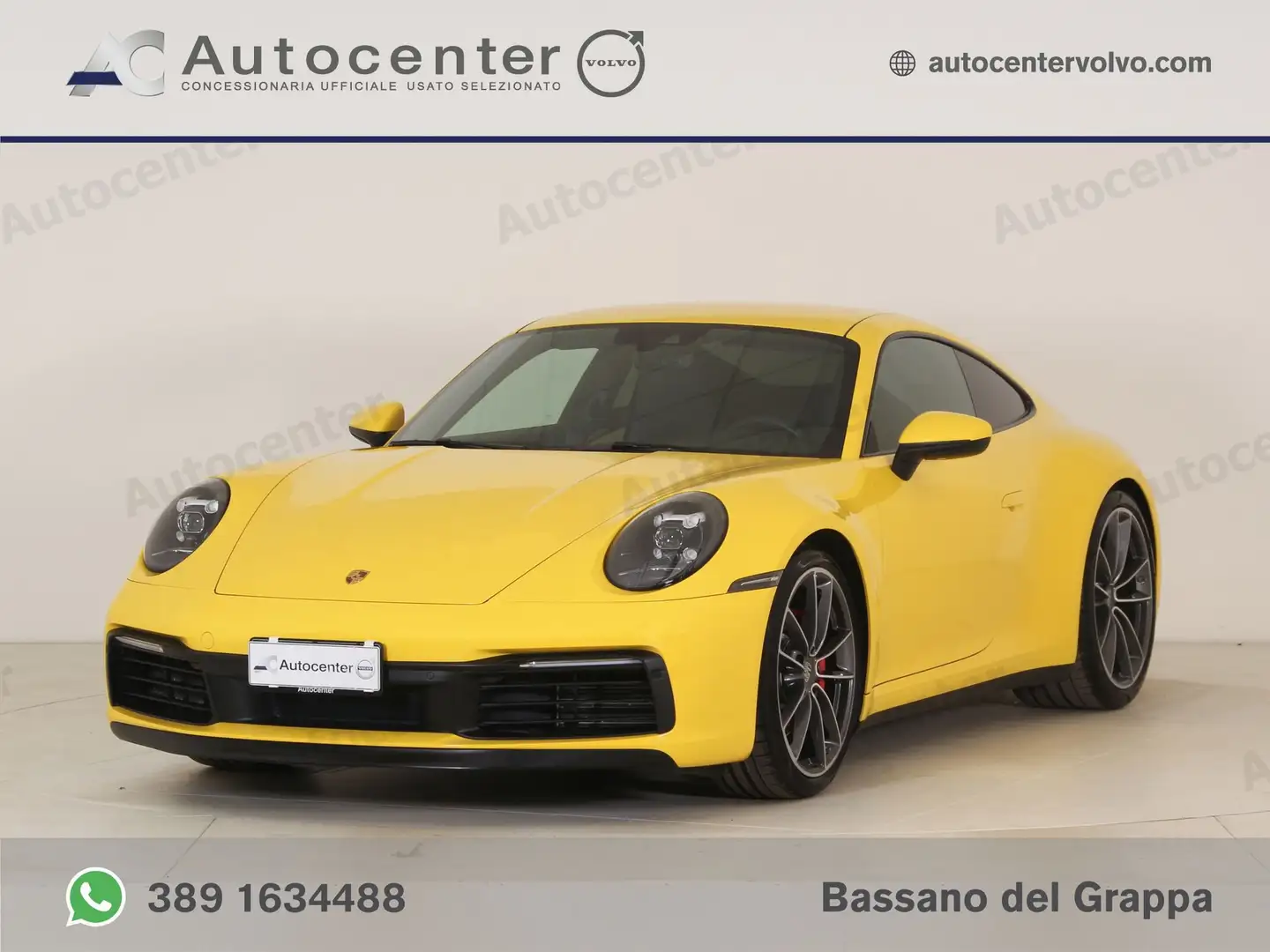 Porsche 911 Carrera 4S Yellow - 1