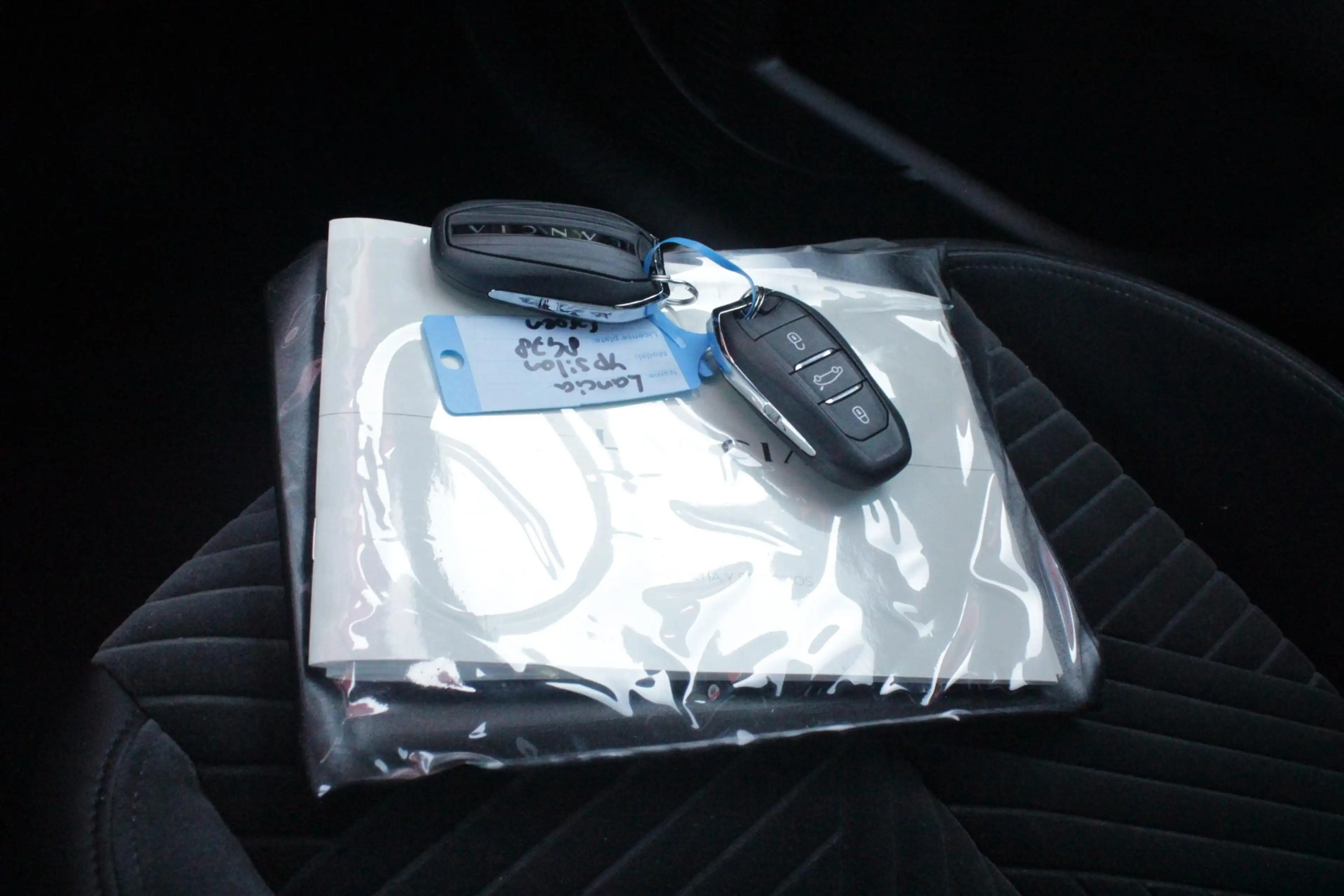 Lancia Ypsilon 1.2 Hybrid 110PK AUTOMAAT LX | CAMERA VOOR + ACHTE — photo 19