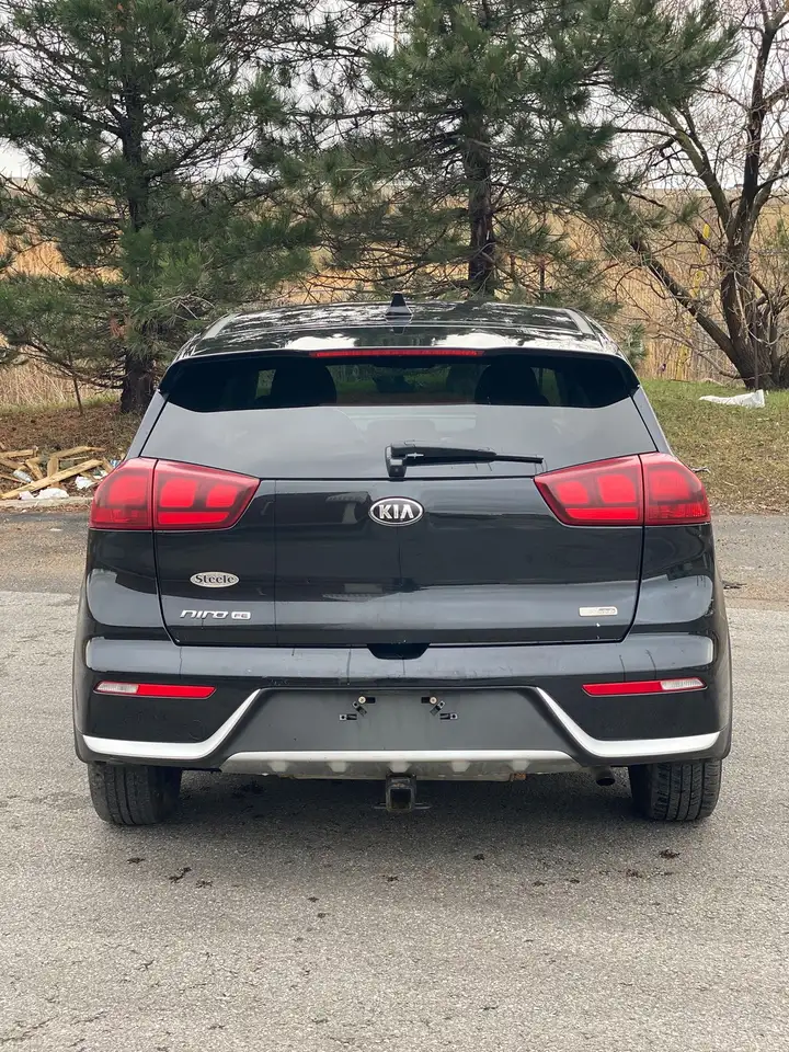Kia Niro снимка Kia Niro