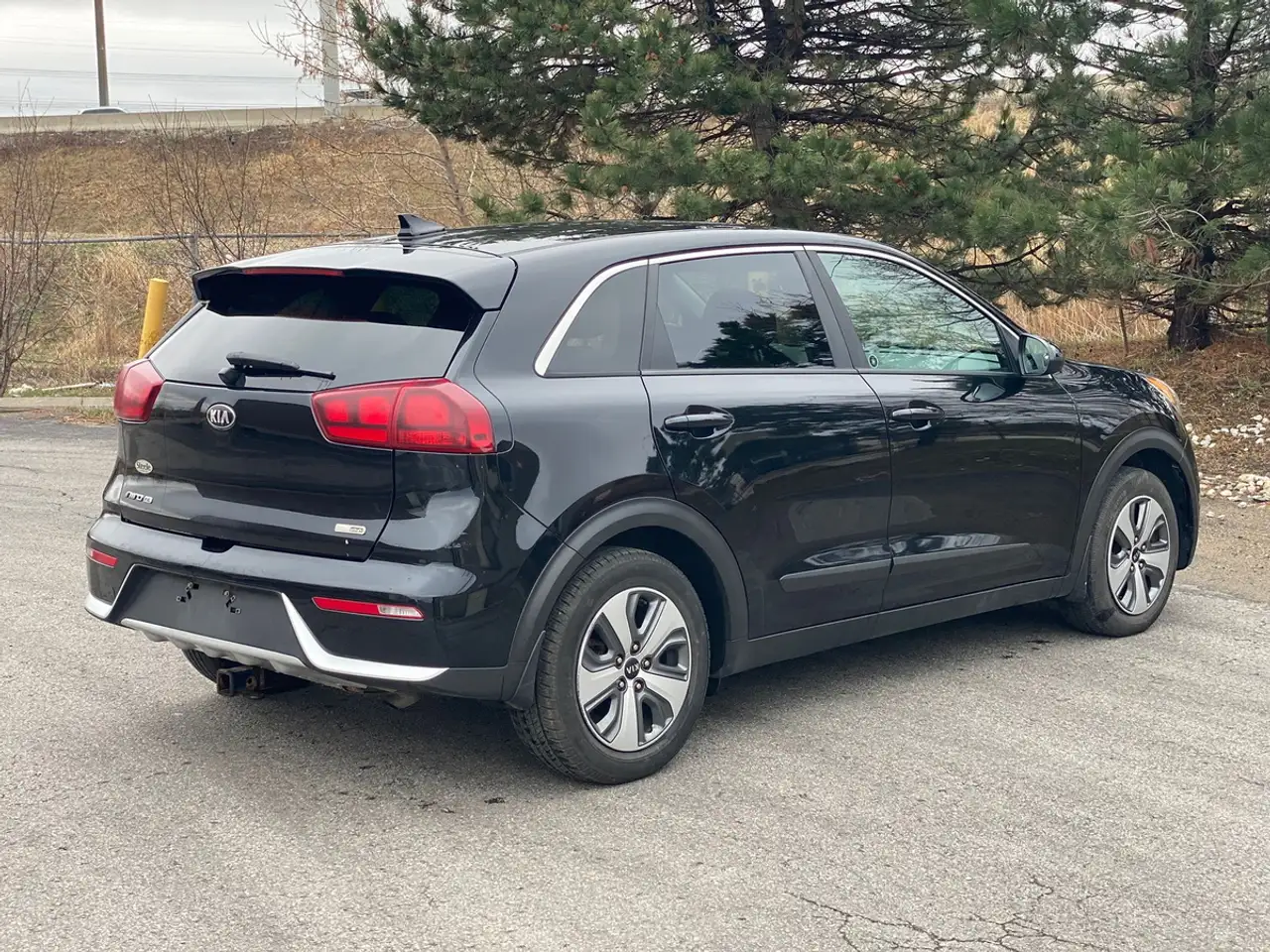 Kia Niro снимка Kia Niro