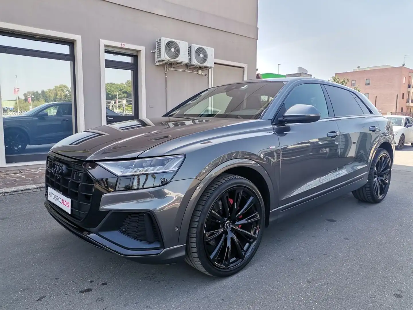 Audi Q8 50 TDI 286 CV quattro tiptronic Sport Gris - 1