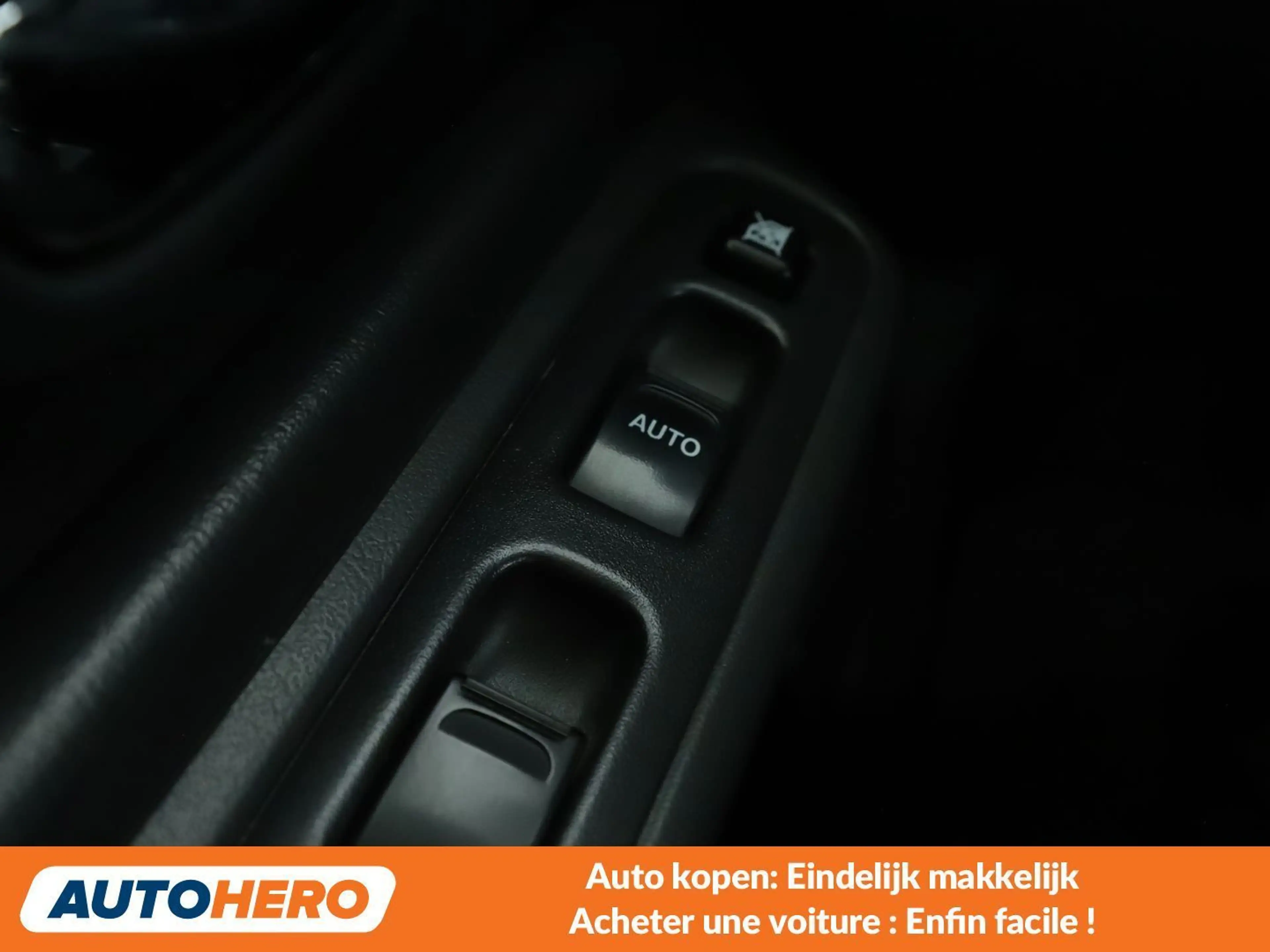 Suzuki Jimny 1.3 Comfort — photo 11